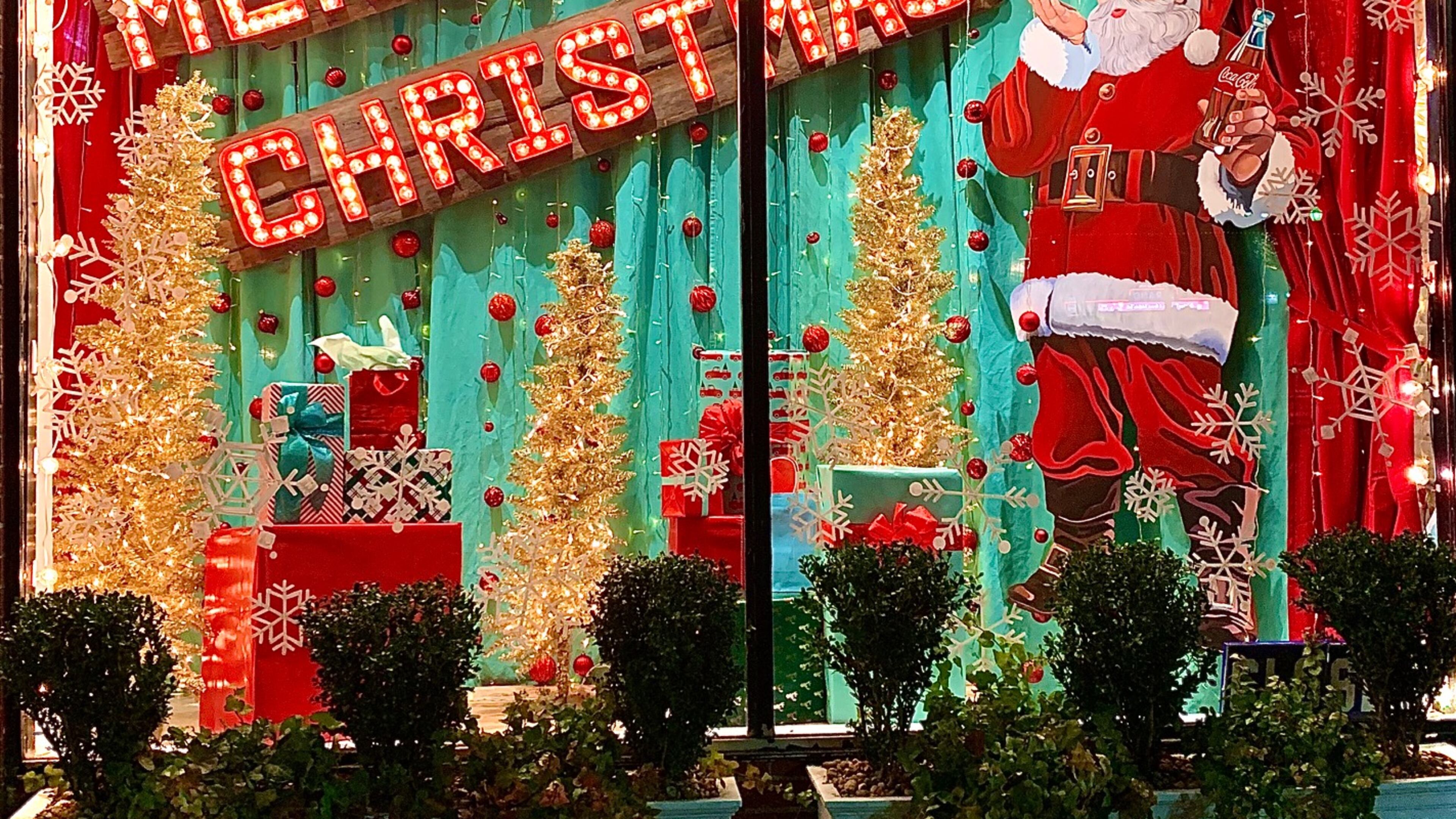 The Merry Marietta Window Walk is a friendly competition among 25 Marietta Square merchants.