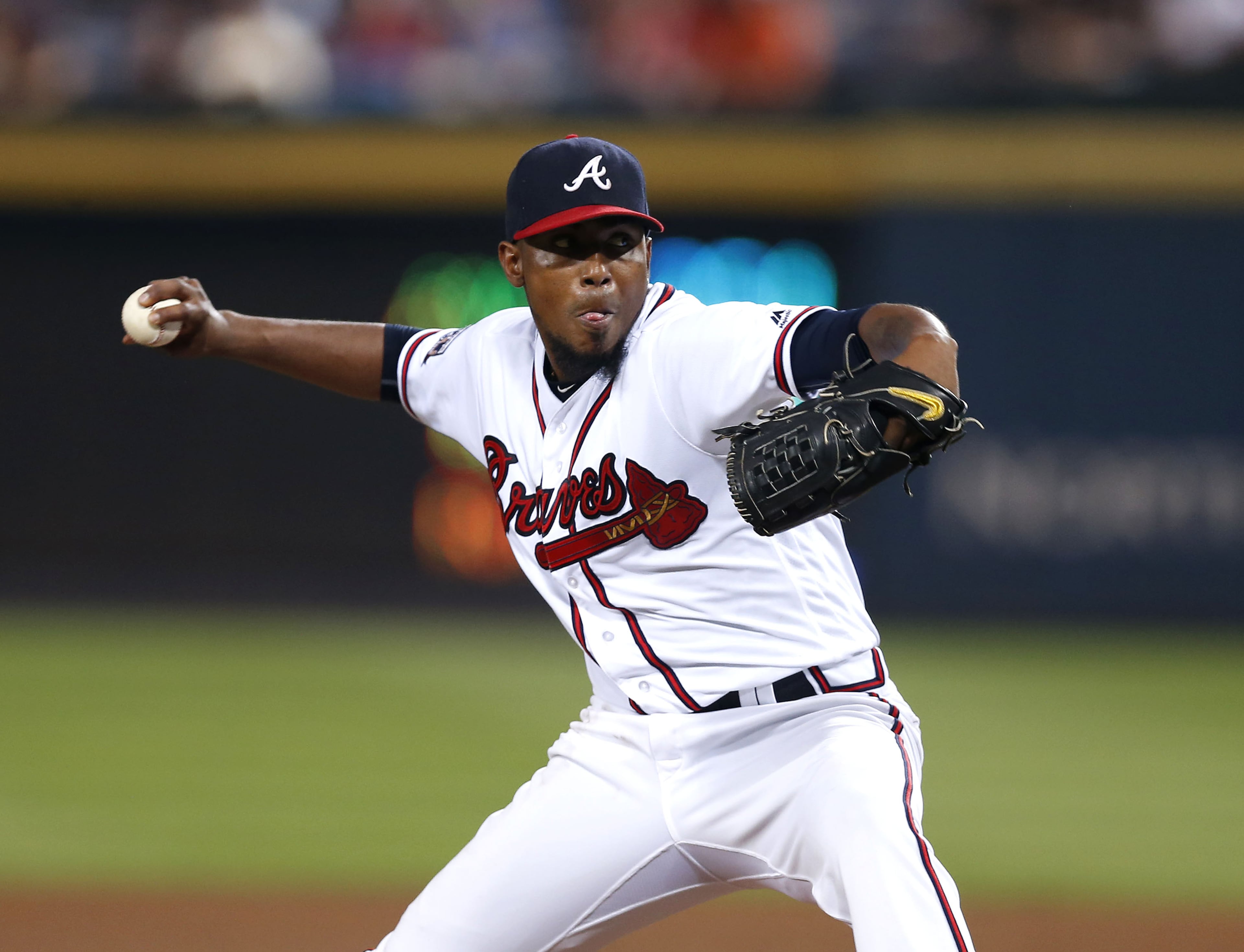 ATLANTA, GA - SEPTEMBER 09: Pitcher Julio Teheran #49 of the Atlanta Braves throws a pitch in the second inning during the game against the New York Mets at Turner Field on September 9, 2016 in Atlanta, Georgia. (Photo by Mike Zarrilli/Getty Images)