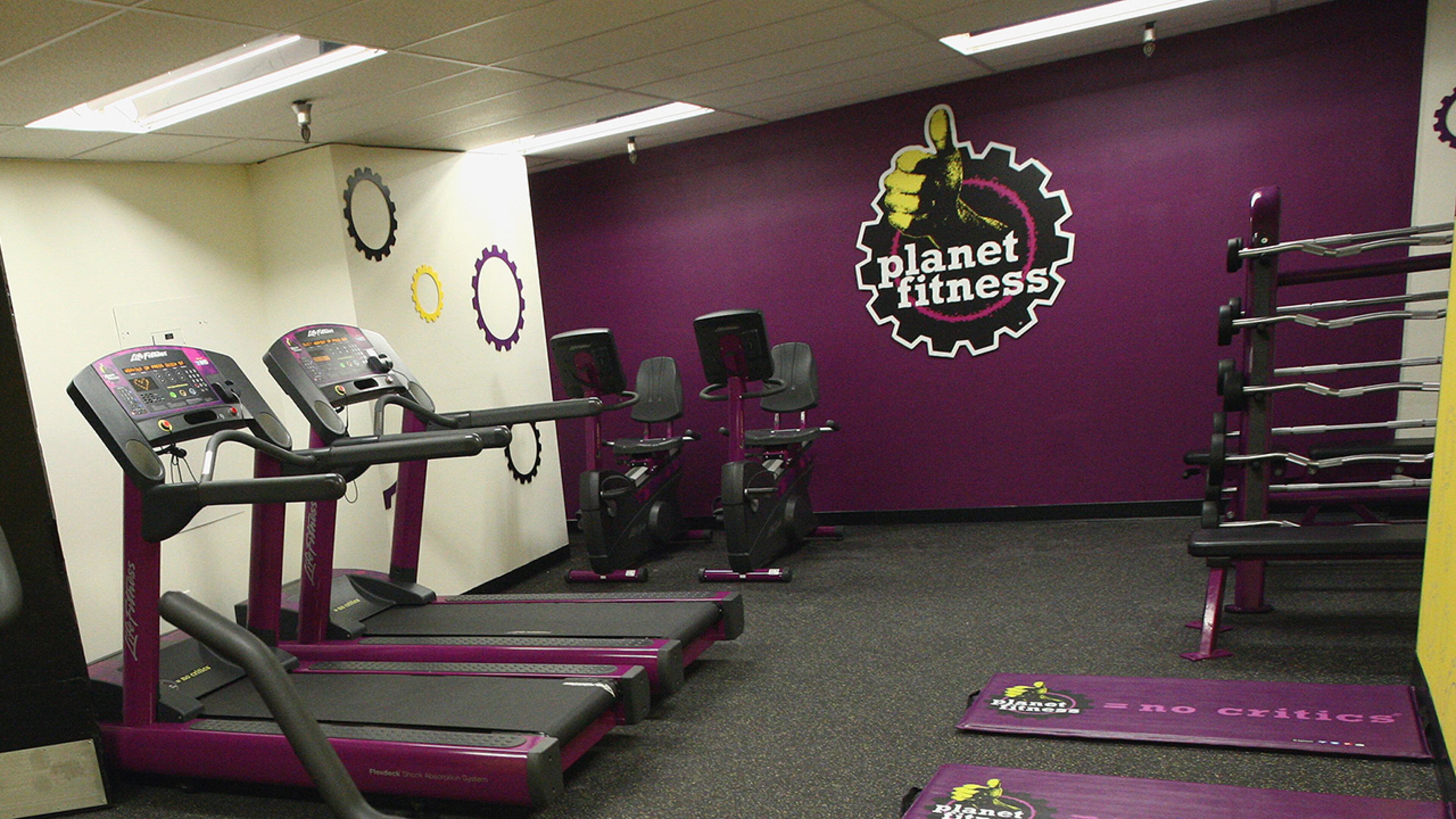 The 34-year-old, identified as Eric Stagno, allegedly went into a Planet Fitness and stripped down at the gym's door. (File Photo by Tommaso Boddi/Getty Images for Planet Fitness)