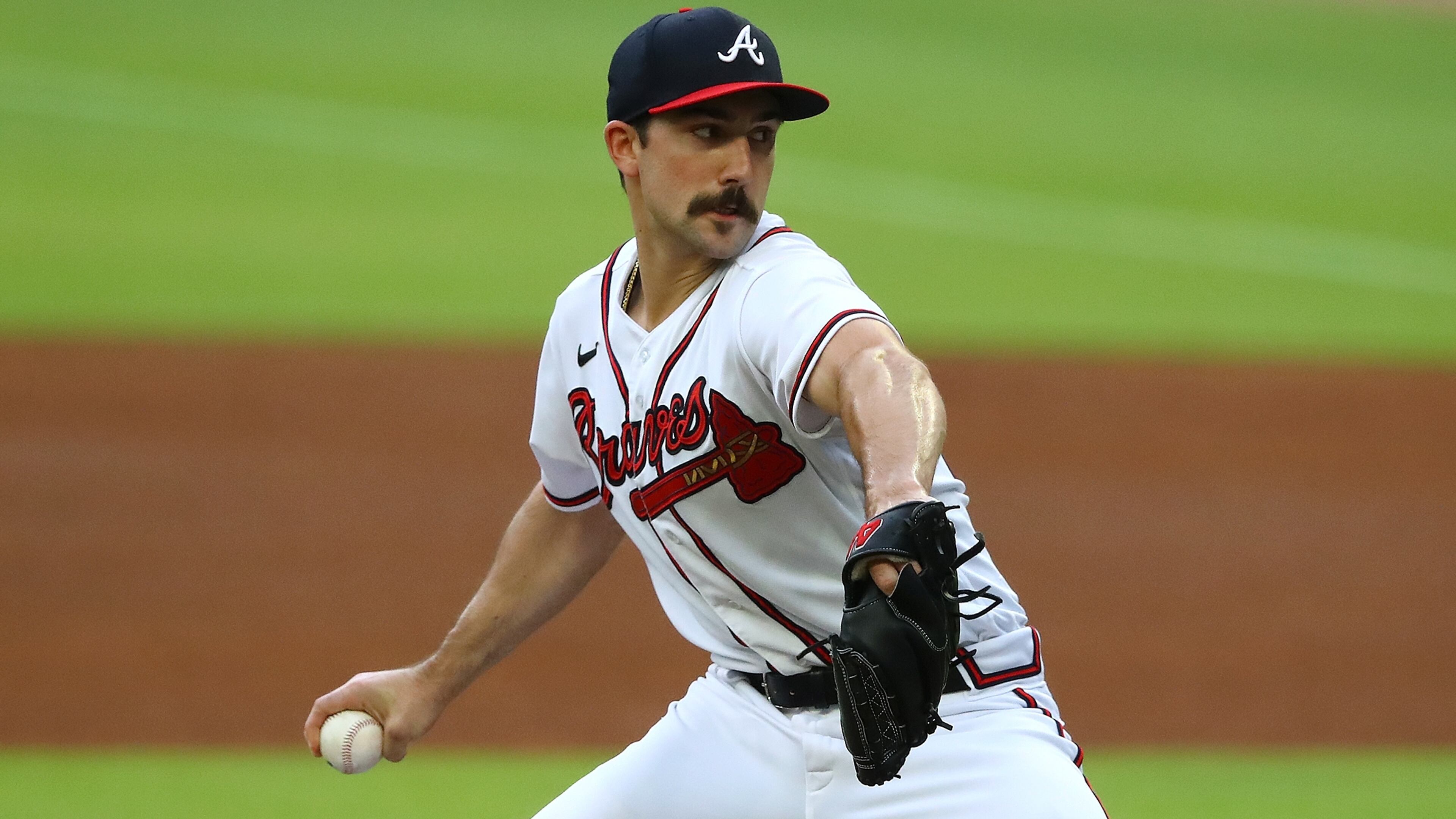 Atlanta Braves pitcher Spencer Strider delivers against the Los Angles Dodgers during the first inning in a MLB baseball game on Sunday, June 26, 2022, in Atlanta. Curtis Compton / Curtis.Compton@ajc.com