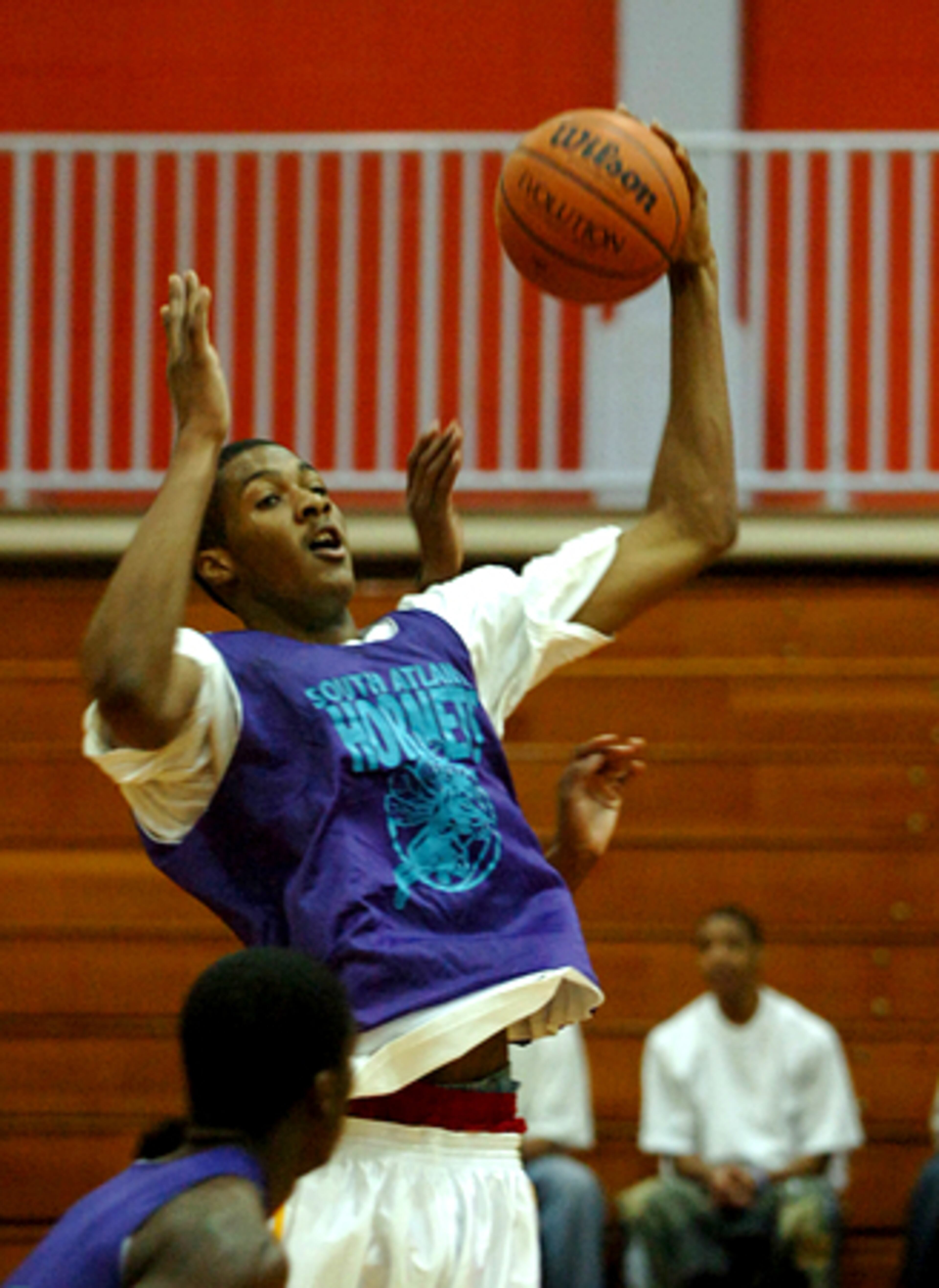 1. He borrows from Dwight Howard's guide to rebounding and Tim Duncan's efficiency in the post. As a high school player from Atlanta, Howard is the gold standard because of his freakish athleticism and overall size. If Favors is the second-best post prospect from Atlanta in the last decade, that's quite a compliment.