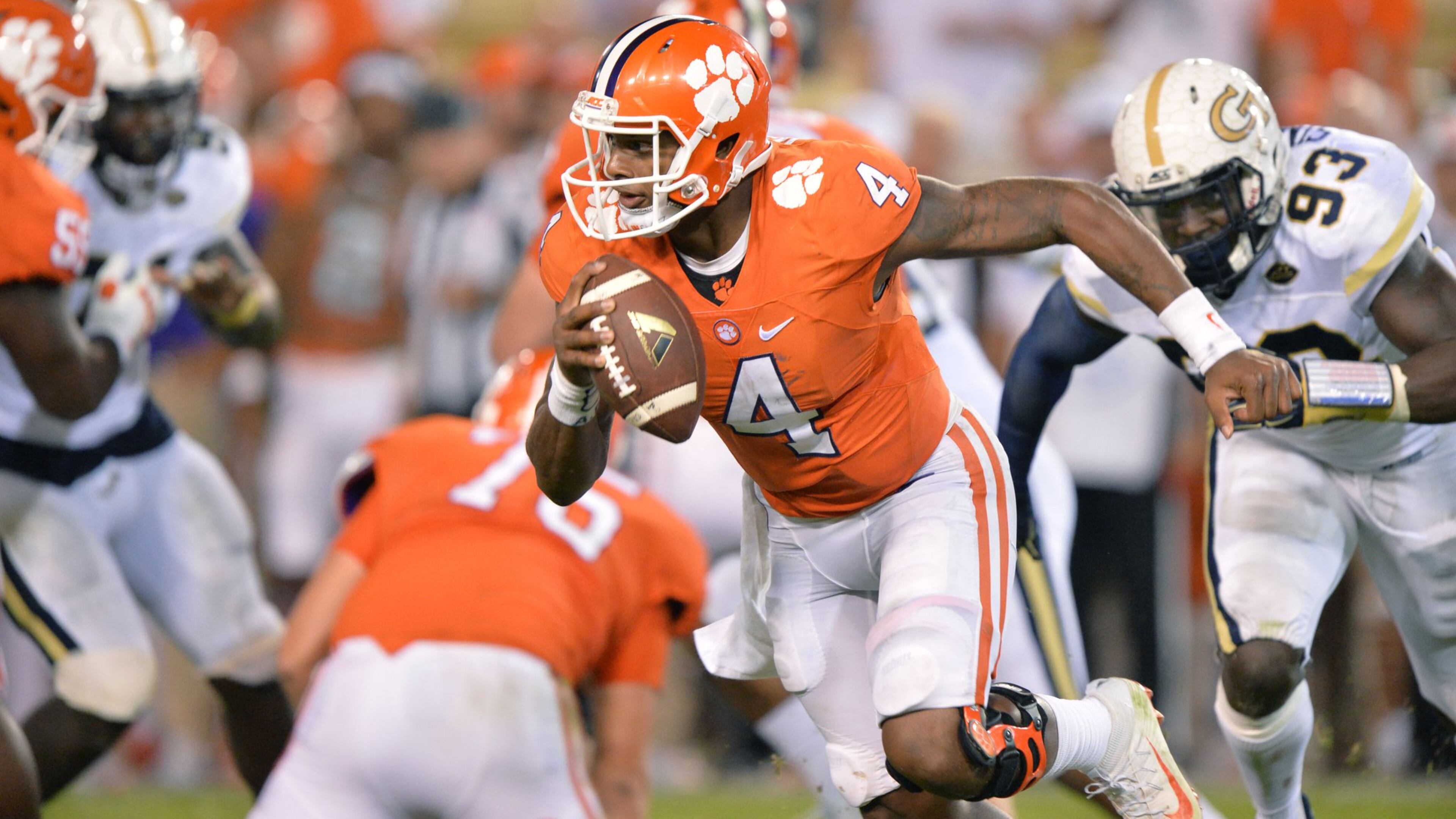 Clemson’s Deshaun Watson (4) is among the three finalists for the Davey O’Brien Award as college football’s top quarterback. HYOSUB SHIN / HSHIN@AJC.COM