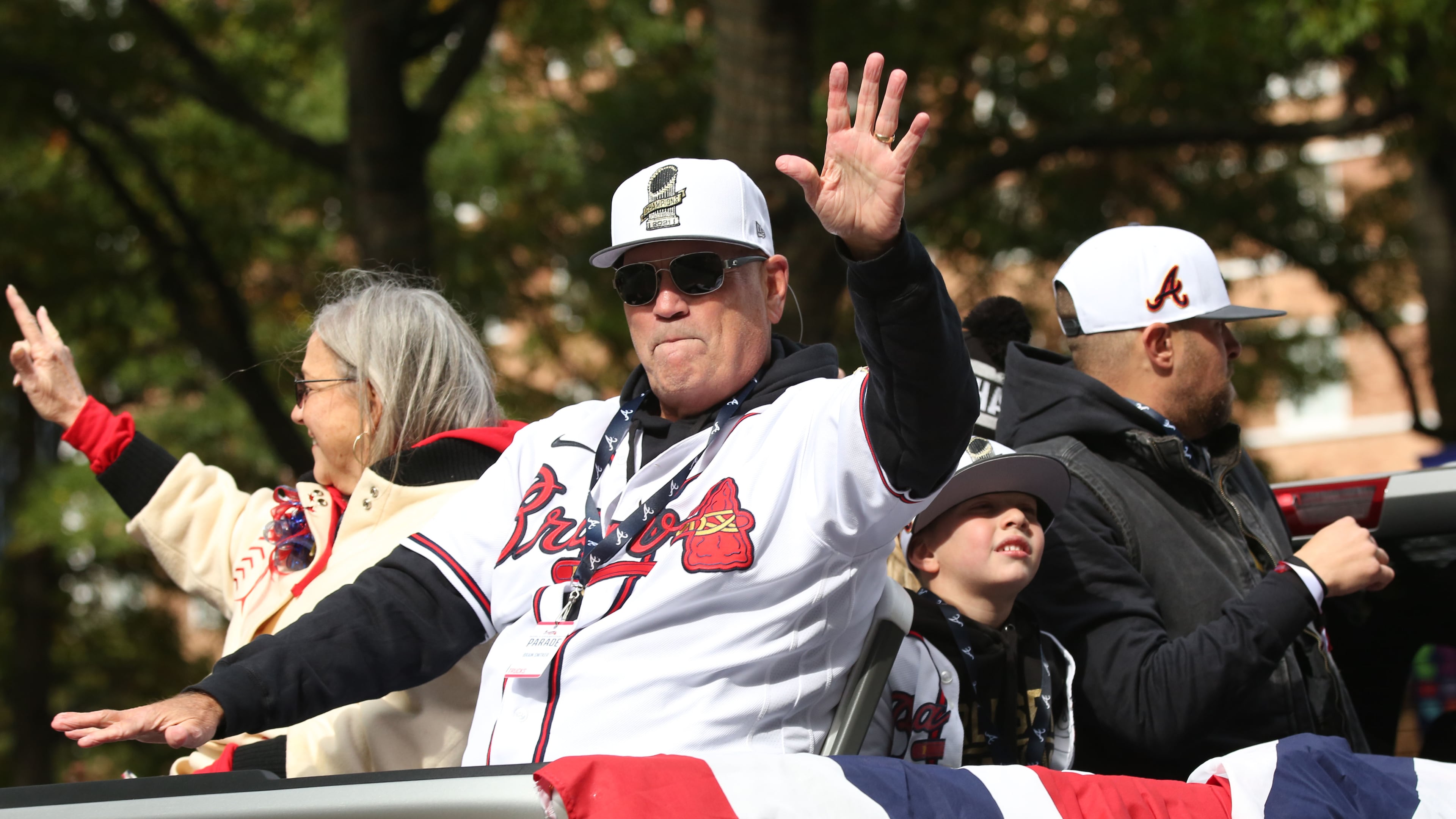Braves manager Brian Snitker waves to the crowd during the Braves' World Series parade in Atlanta, Georgia, on Friday, Nov. 5, 2021. (Photo/Austin Steele for the Atlanta Journal Constitution)
