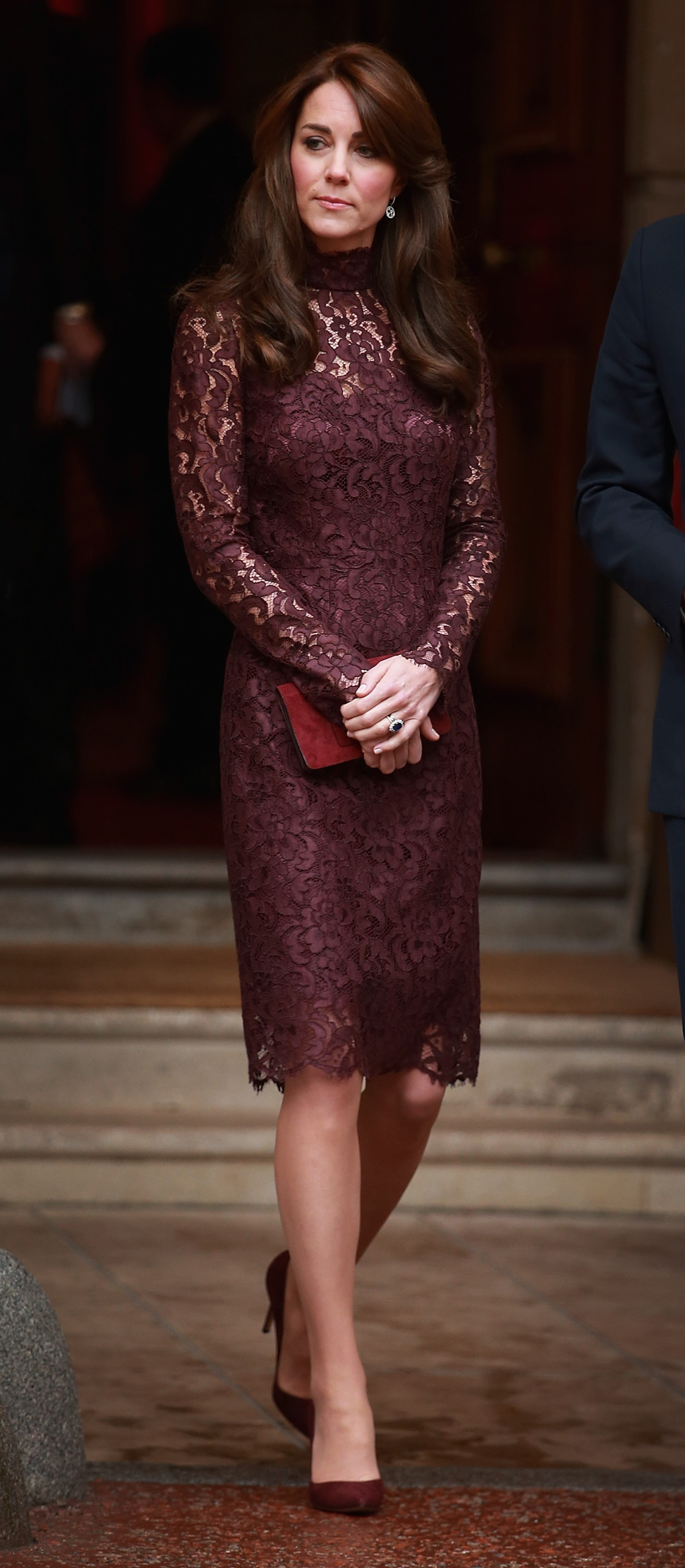 LONDON, ENGLAND - OCTOBER 21: Catherine, Duchess of Cambridge walks out to welcome the President of the Peoples Republic of China, Mr Xi Jinping and his wife, Madame Peng Liyuan to a GREAT Britain Creative Event at Lancaster House on October 21, 2015 in London, England. The President of the Peoples Republic of China, Mr Xi Jinping and his wife, Madame Peng Liyuan, are paying a State Visit to the United Kingdom as guests of The Queen. They will stay at Buckingham Palace and undertake engagements in London and Manchester. The last state visit paid by a Chinese President to the UK was Hu Jintao in 2005. (Photo by Chris Jackson/Getty Images)