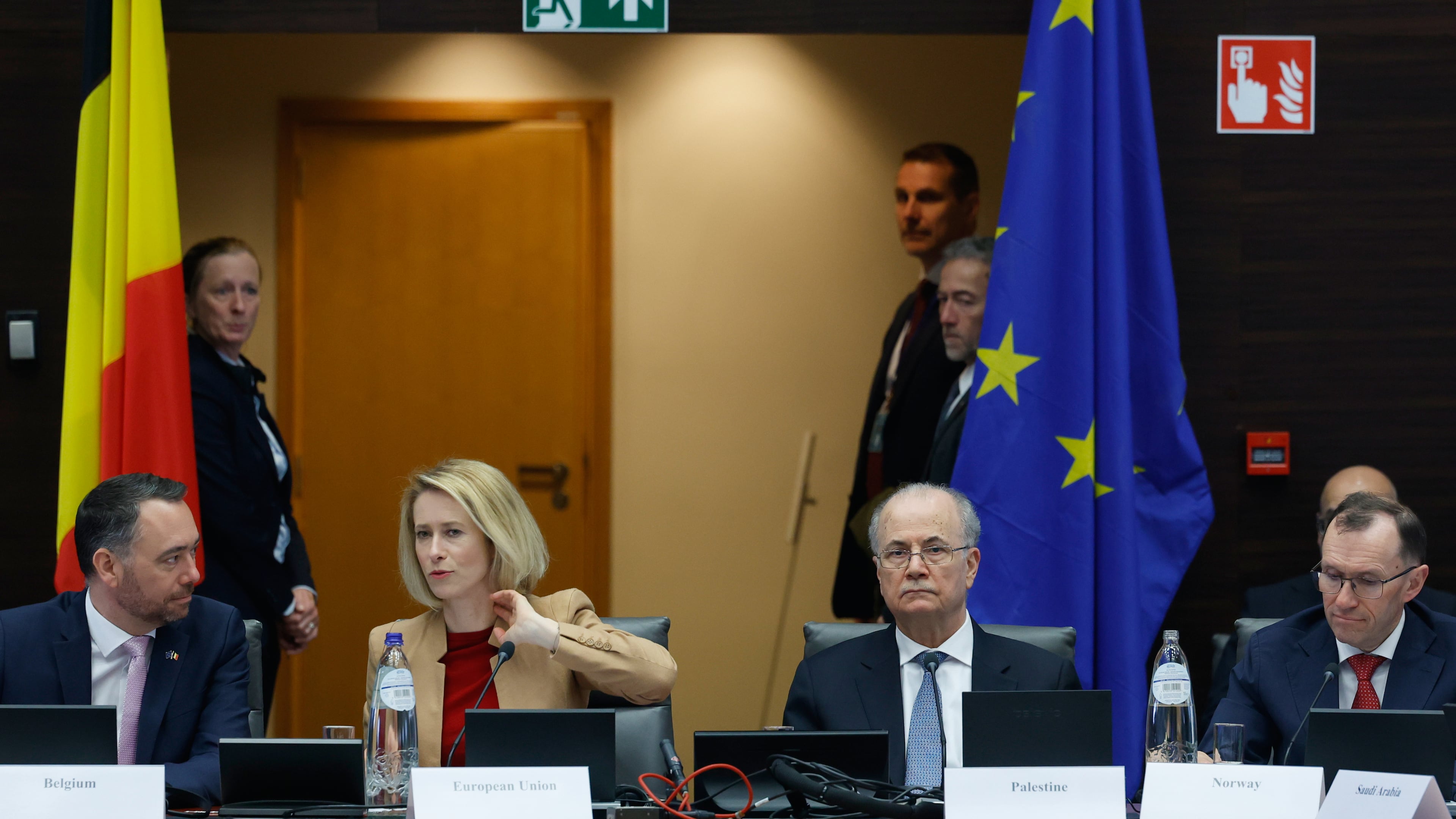 From left, Belgium's Foreign Minister Maxime Prevot, European Union foreign policy chief Kaja Kallas, Palestinian Prime Minister Mohammad Mustafa and Norway's Foreign Minister Espen Barth Eide during a meeting of the Global Alliance for the Implementation of the Two-State Solution in Brussels, Monday, April 20, 2026. (AP Photo/Geert Vanden Wijngaert)