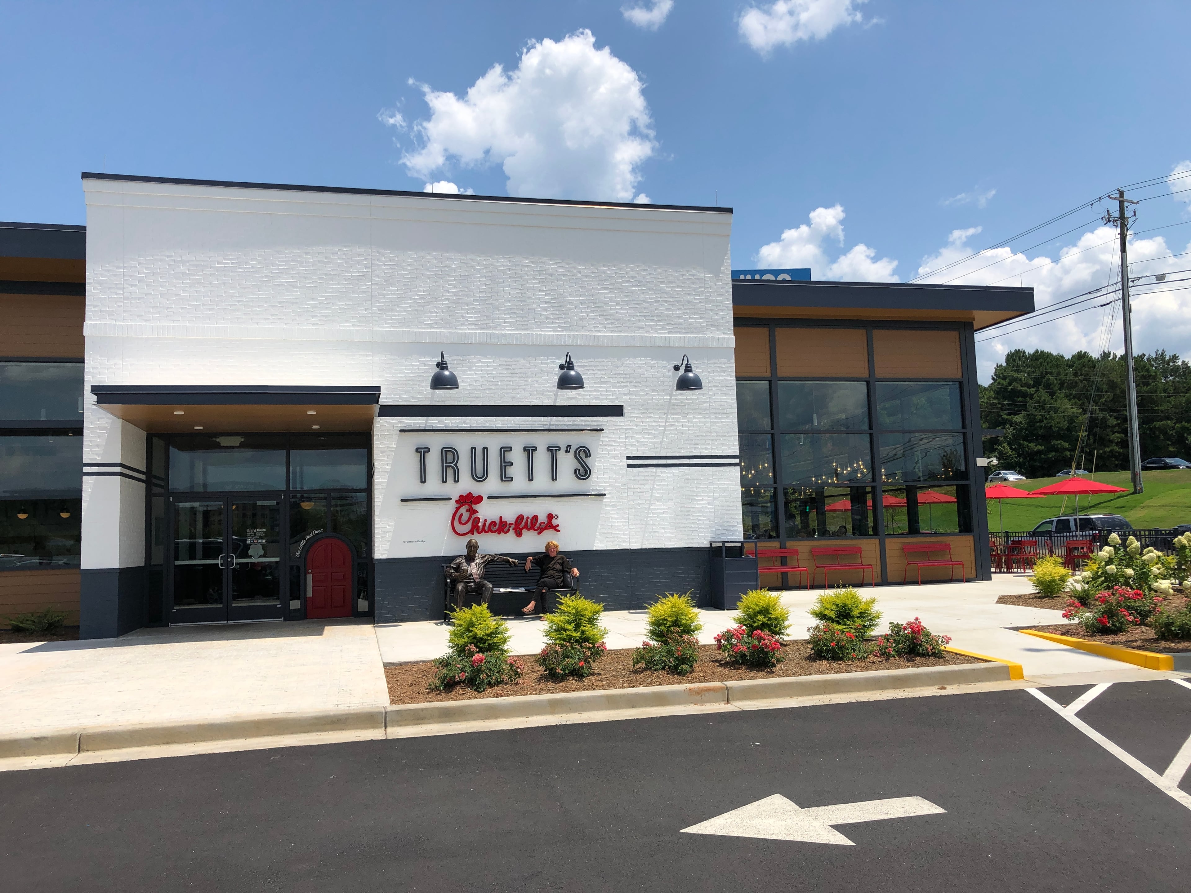 A Truett's Chick-fil-A in Stockbridge, which replaced a former Dwarf House. (Leon Stafford/AJC)