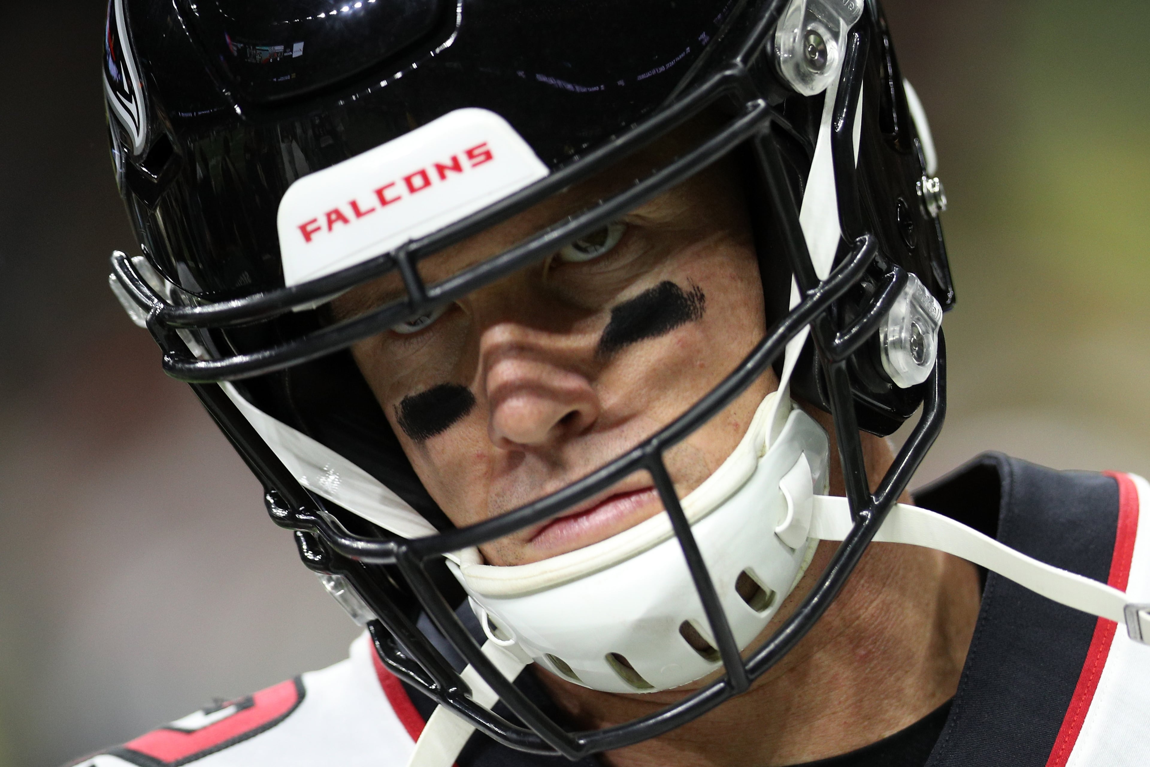 NEW ORLEANS, LA - NOVEMBER 22: Matt Ryan #2 of the Atlanta Falcons reacts during a game against the New Orlenas Saints at the Mercedes-Benz Superdome on November 22, 2018 in New Orleans, Louisiana. (Photo by Chris Graythen/Getty Images)