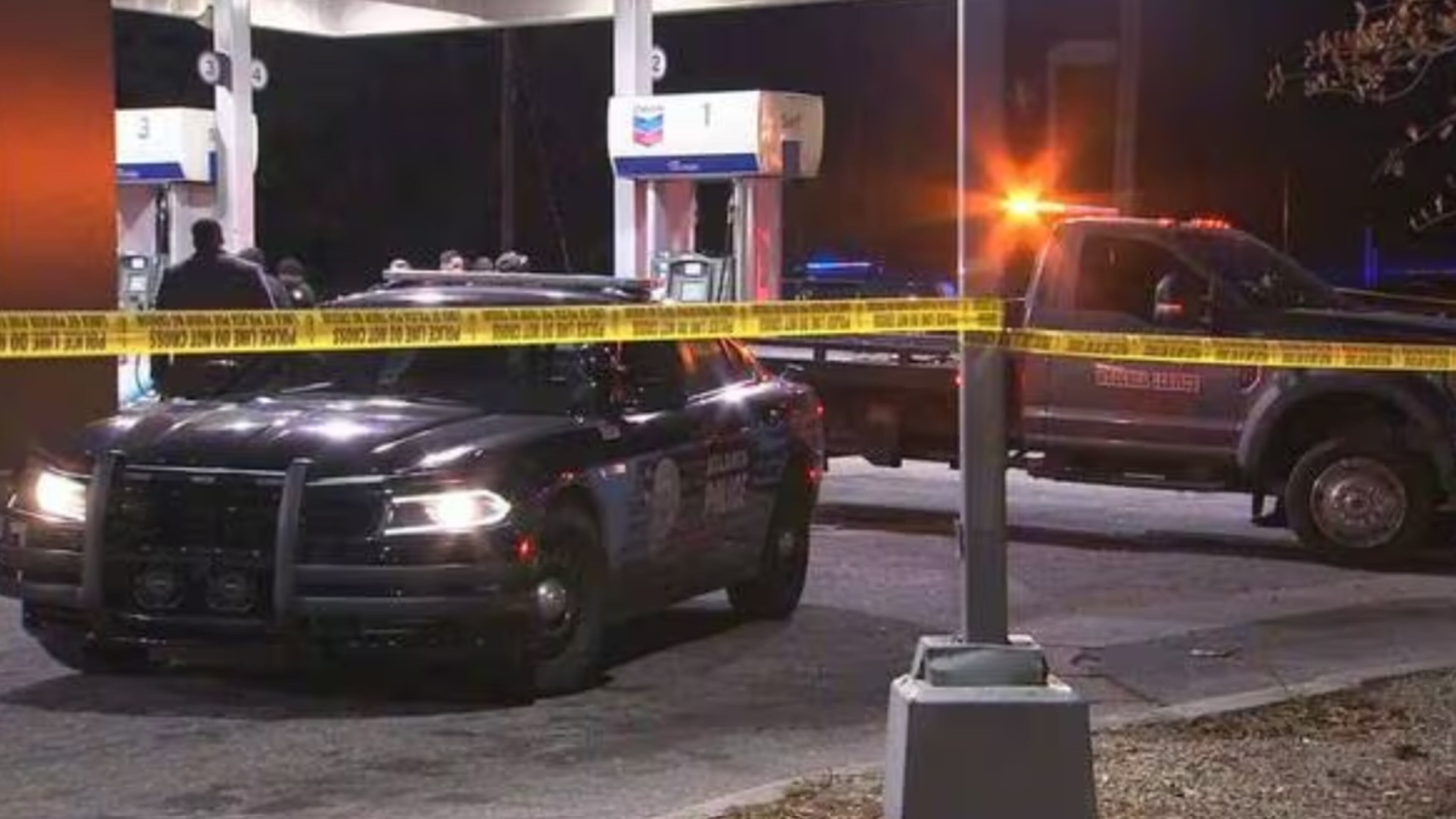 Atlanta police are investigating a fatal shooting at a southwest Atlanta gas station Wednesday evening.