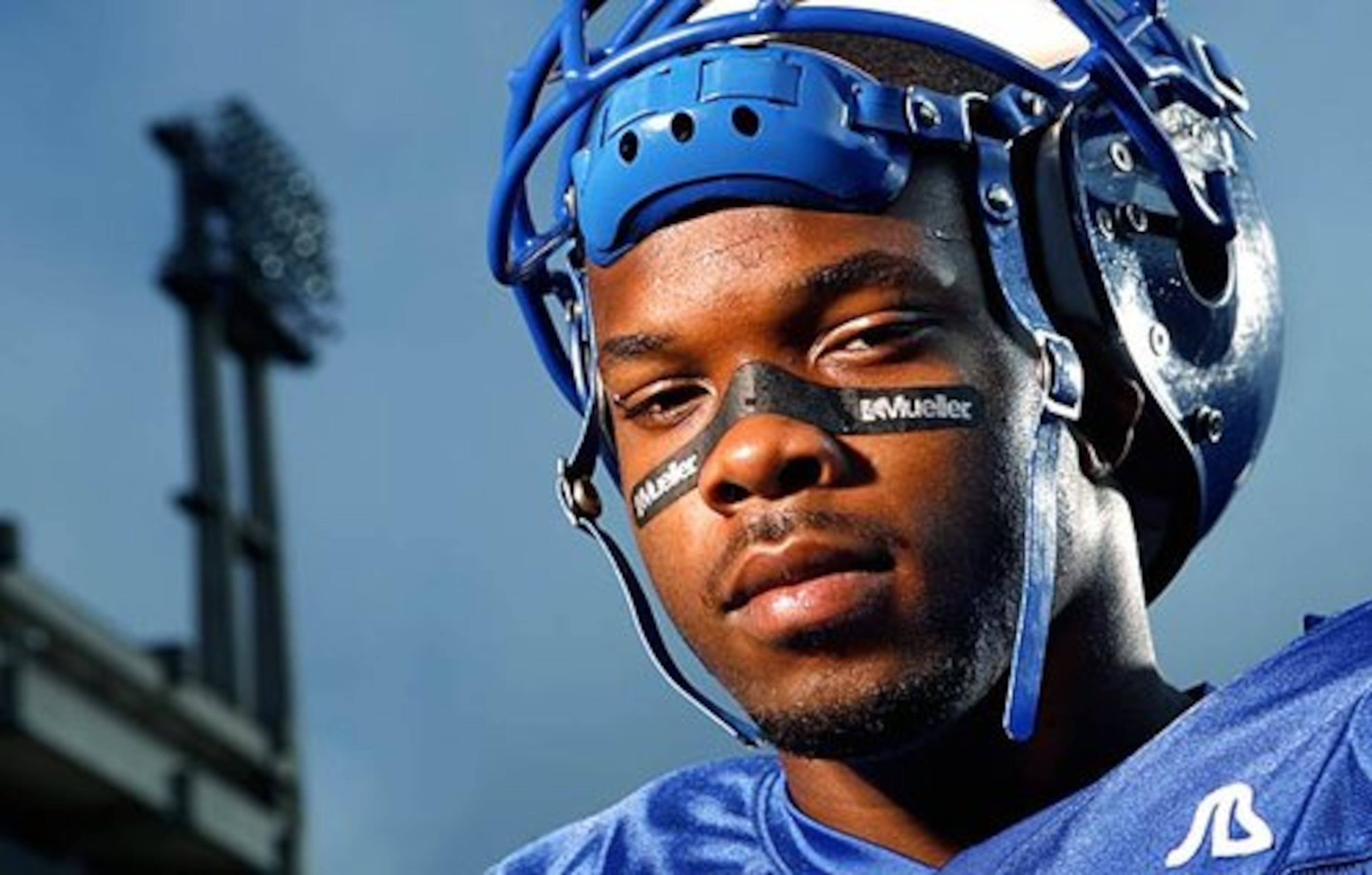 Branden Smith, CB, Washington (Atl.): Had 48 tackles and four interceptions last season. Offensively, he had nine receptions for touchdowns and returned four kickoffs for touchdowns and scored two more on punt returns. Runs 40-yard dash in 4.40 seconds. Considered among the top 10 cornerbacks nationally by two recruiting services.