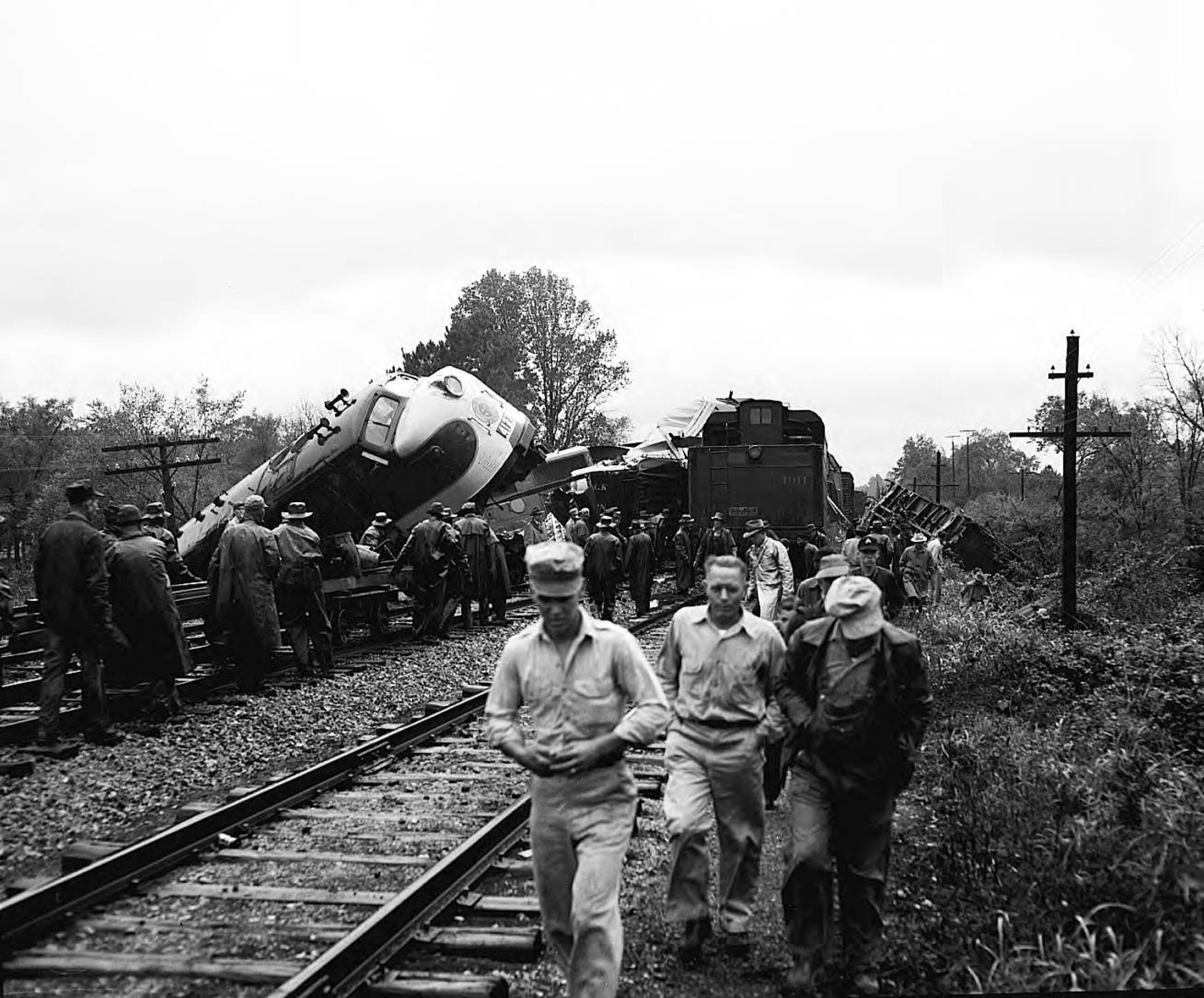 Freight train wreck in Austell, Georgia, on Oct. 19, 1950. N02-141_01, Tracy O'Neal Photographic Collection, 1923-1975, Photographic Collection. Special Collections and Archives, Georgia