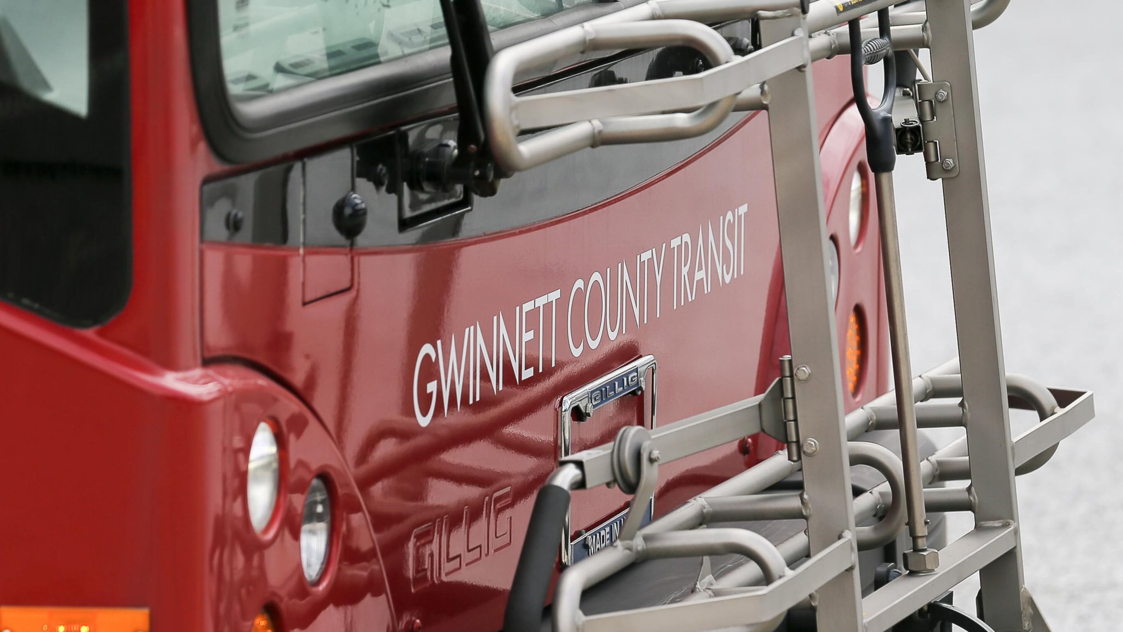 The exterior of a Gwinnett County Transit bus. Gwinnett will study bus rapid transit along I-85. (ALYSSA POINTER/ALYSSA.POINTER@AJC.COM) AJC FILE PHOTO