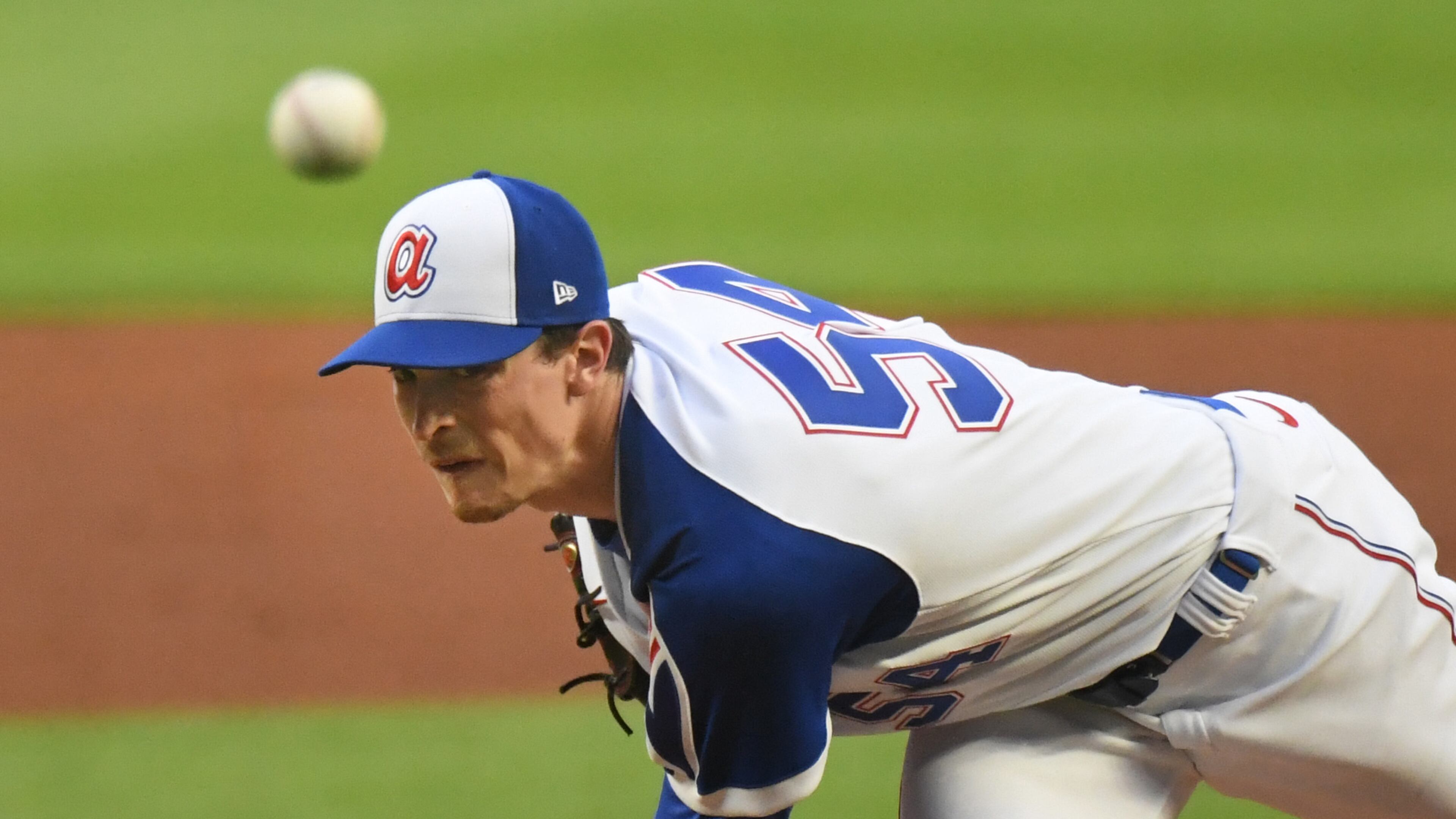 May 7, 2022 Atlanta - Atlanta Braves' starting pitcher Max Fried (54) throws a pitch in the first inning at Truist Park on Saturday, May 7, 2022. (Hyosub Shin / Hyosub.Shin@ajc.com)