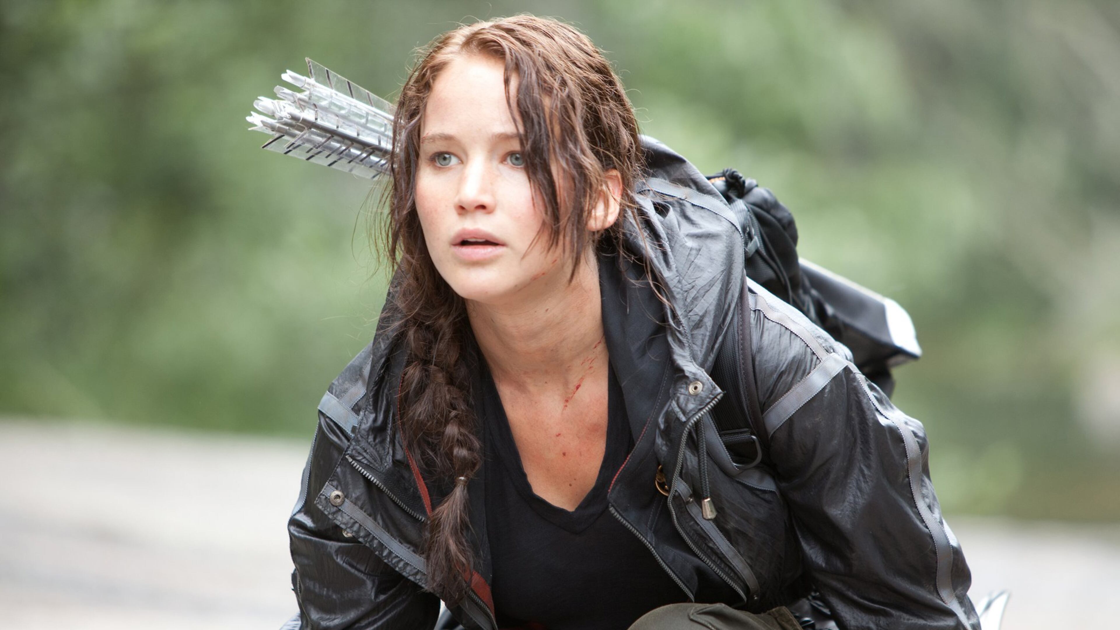 Jennifer Lawrence stars as ‘Katniss Everdeen’ in THE HUNGER GAMES. Photo credit: Murray Close