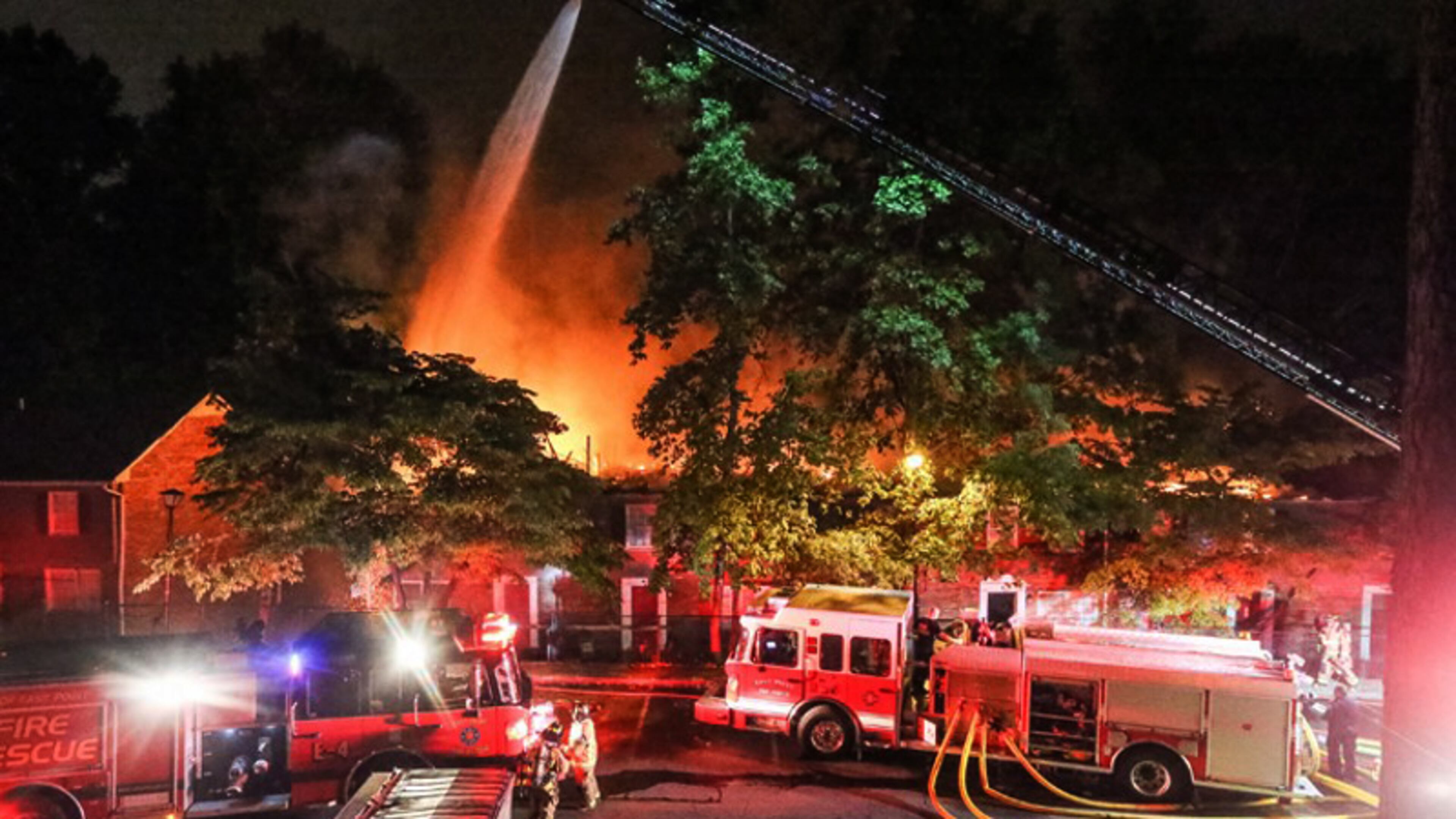 Sandy Springs Fire Rescue units respond to an apartment fire. The city will pay $642,899 total to buy and equip a new fire engine/pumper for Fire Rescue Station No. 7, covering the “Panhandle” area on the north side of the city. JOHN SPINK / JSPINK@AJC.COM