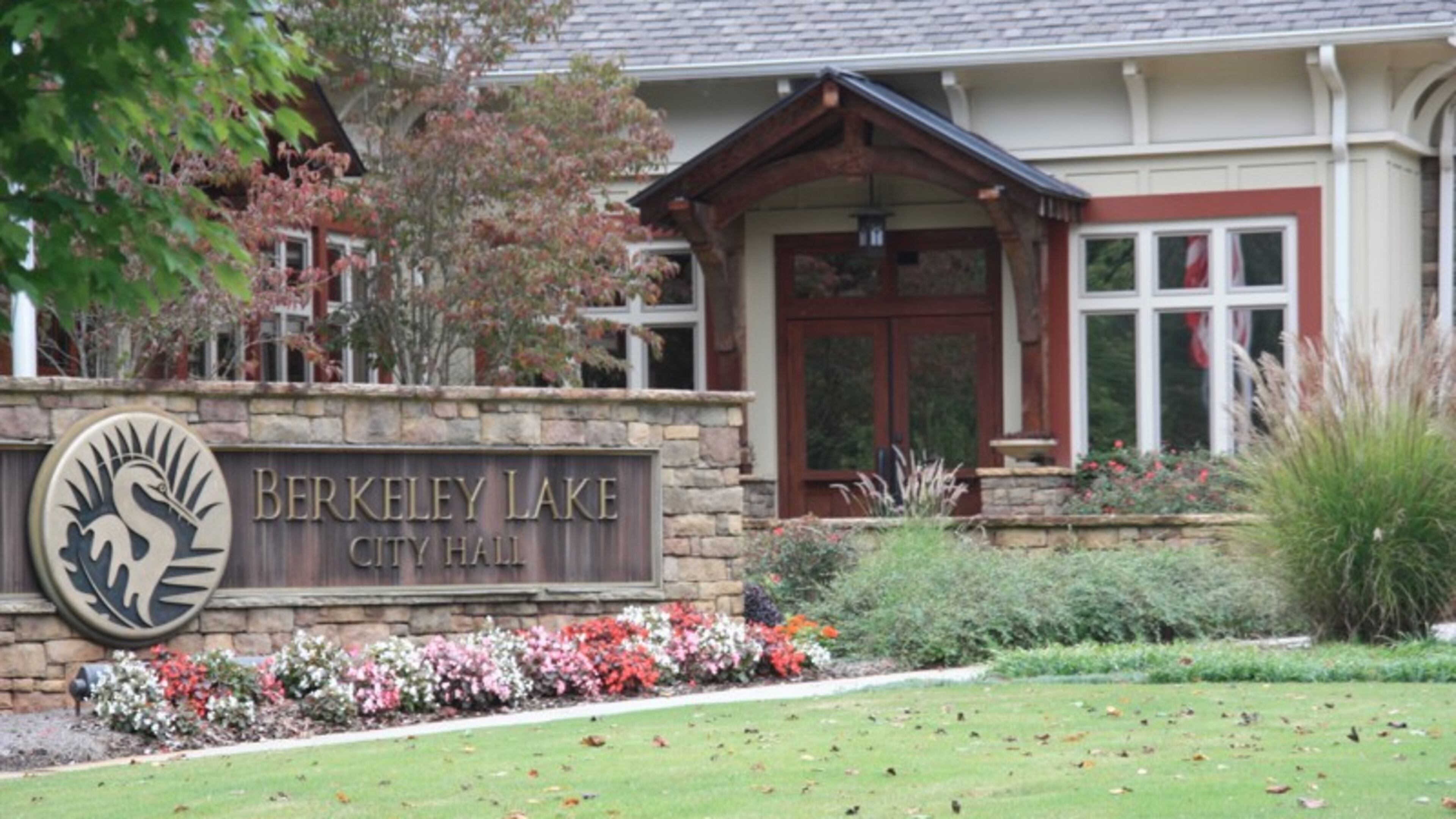 Berkeley Lake sets qualifying date and fee for municipal election.