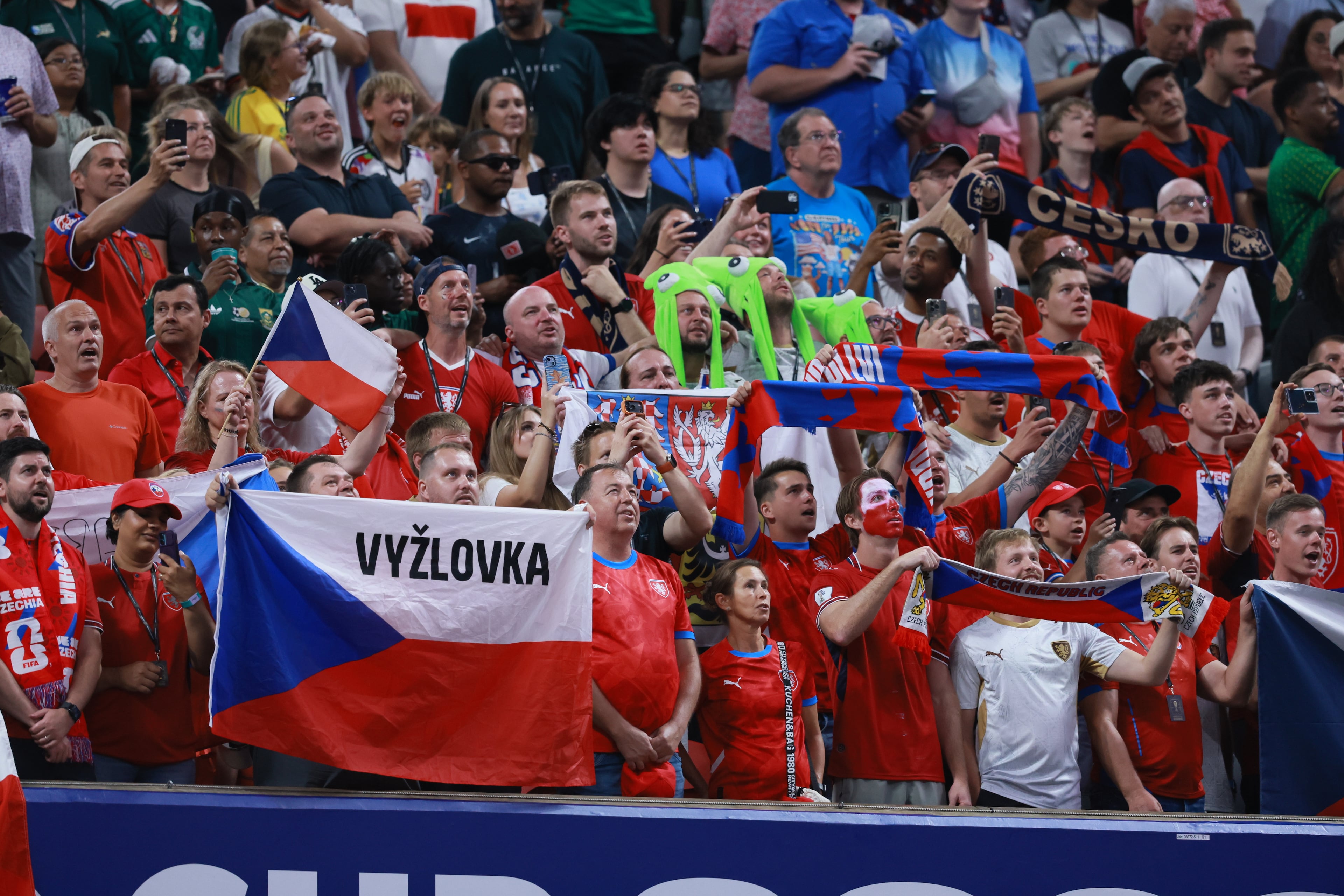 Czechia fans cheer before start of the Czechia vs. South Africa World Cup match at Atlanta Stadium on Thursday, June 18, 2026. (Jason Getz/AJC)
