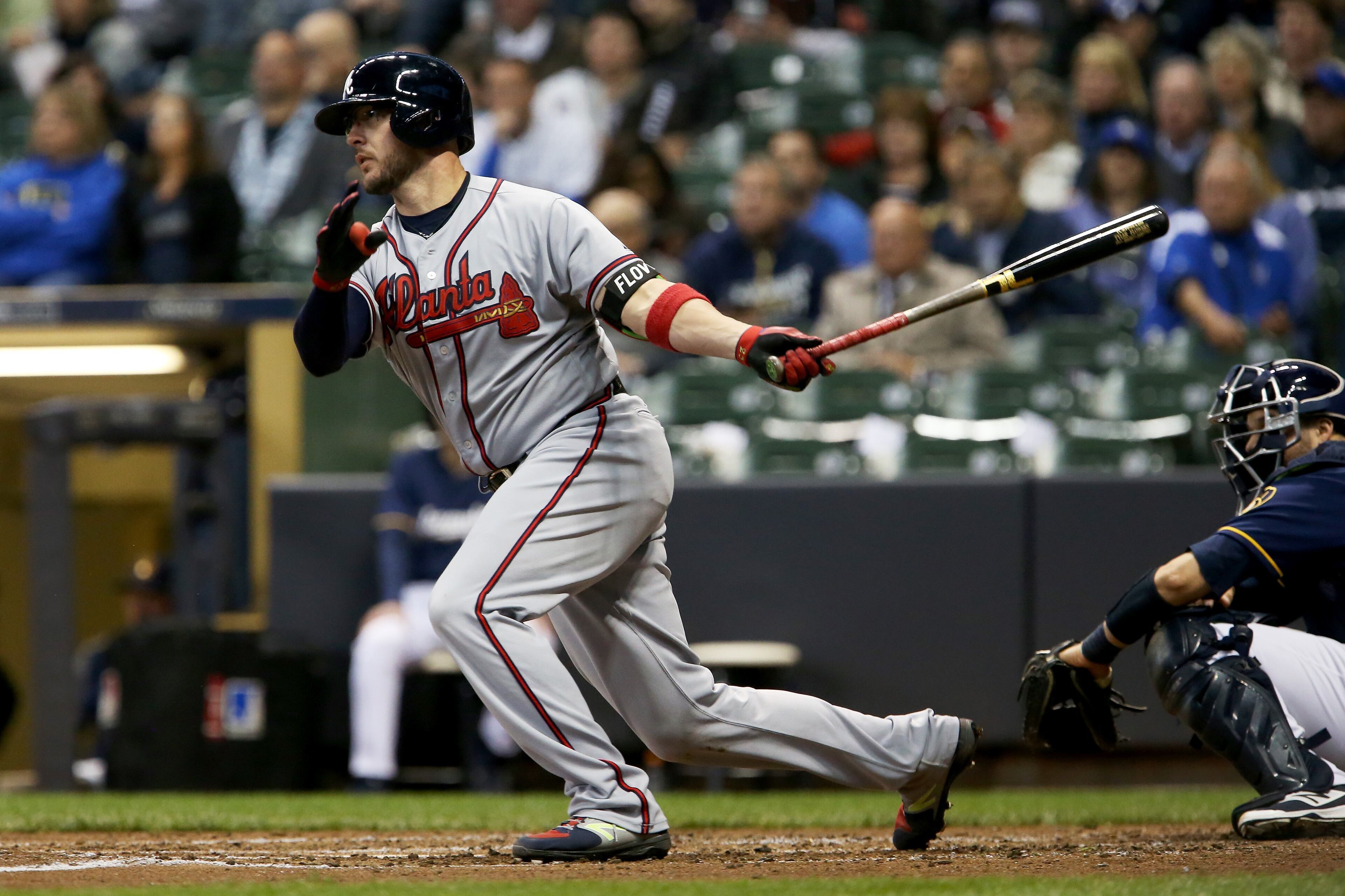MILWAUKEE, WI - APRIL 29: Tyler Flowers #25 of the Atlanta Braves hits a single in the fourth inning against the Milwaukee Brewers at Miller Park on April 29, 2017 in Milwaukee, Wisconsin. (Photo by Dylan Buell/Getty Images)