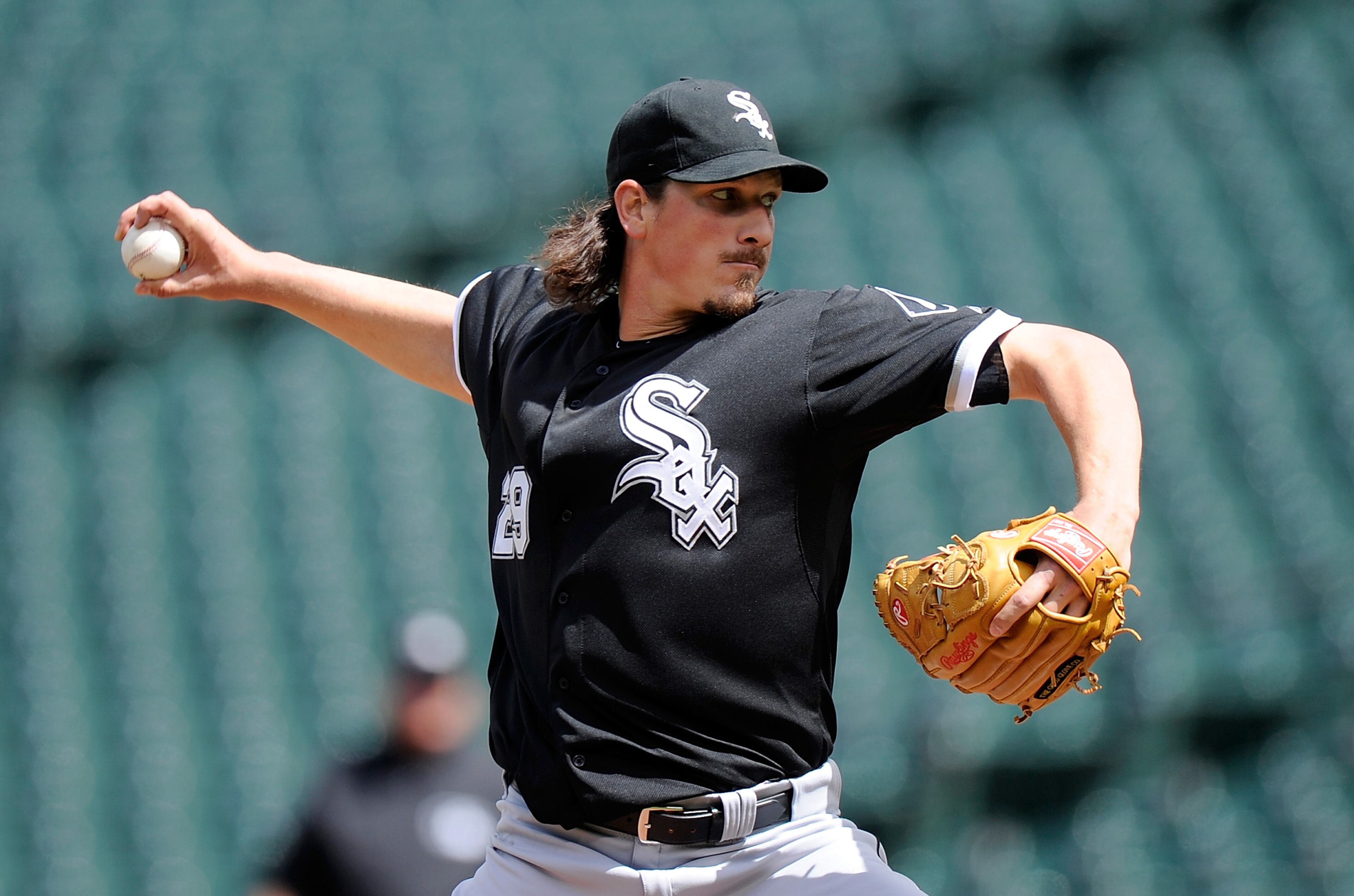 BALTIMORE, MD - APRIL 29: Jeff Samardzija #29 of the Chicago White Sox pitches in the second inning against the Baltimore Orioles at Oriole Park at Camden Yards on April 29, 2015 in Baltimore, Maryland. The game was played without spectators due to the social unrest in Baltimore. (Photo by Greg Fiume/Getty Images)