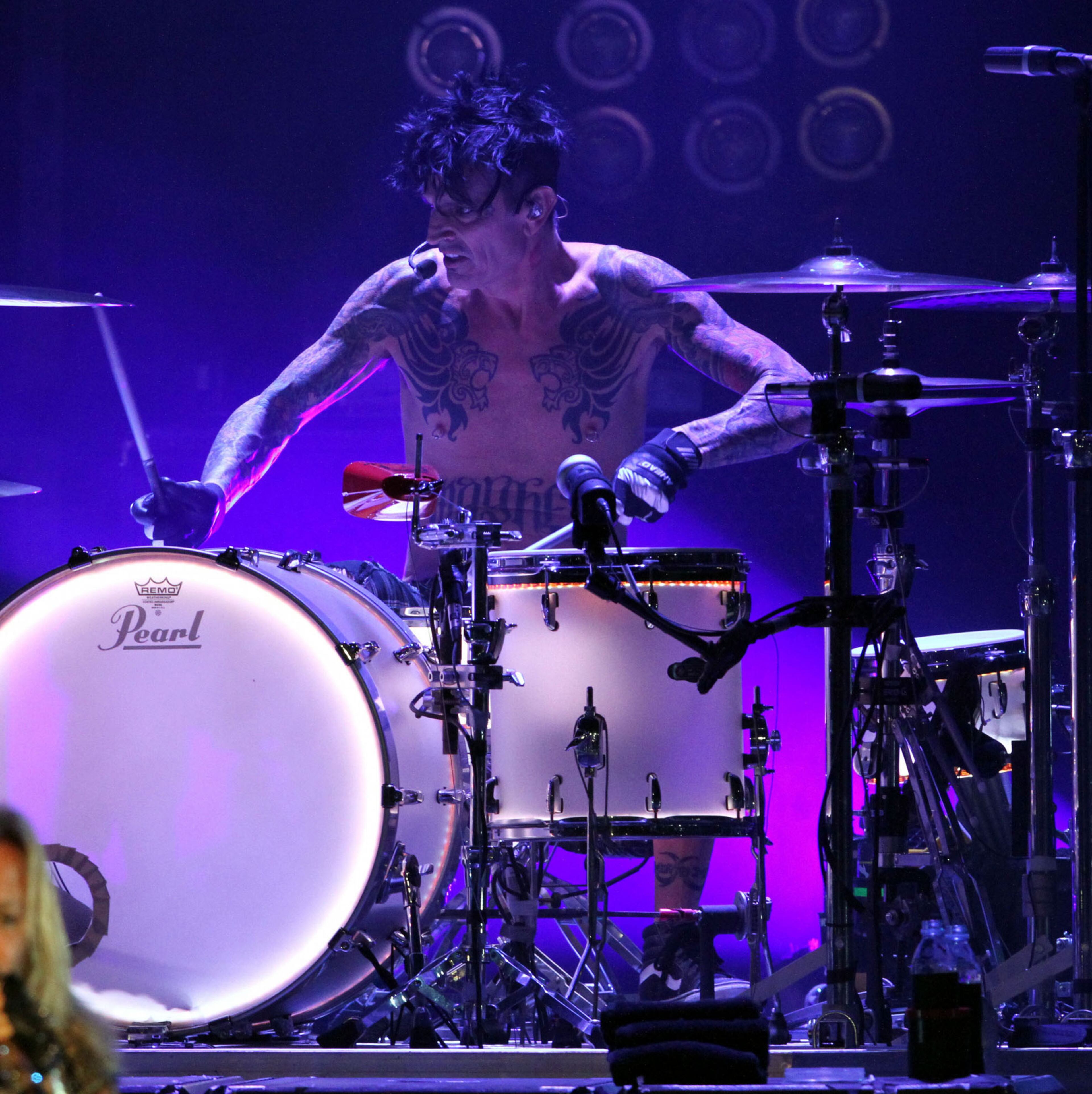 #7 of #24. PLEASE KEEP IN SEQUENTIAL ORDER FOR THE CONTINUITY OF THE GALLERY. - Drummer Tommy Lee of Motley Crue. Motley Crue and Alice Cooper rocked a sold out crowd Saturday night at Verizon Wireless Amphitheatre in Alpharetta on Motley Crue's Final Tour tour. Robb D. Cohen/RobbsPhotos.com