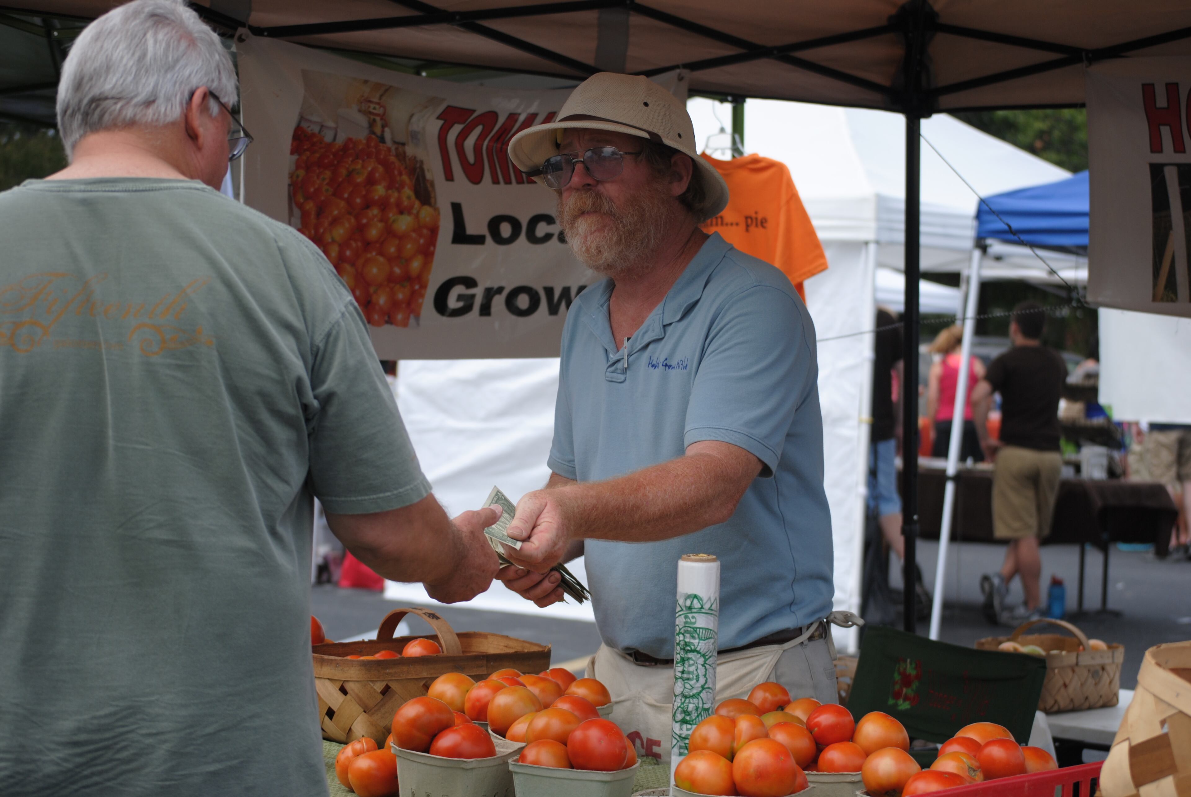 Customers dash to get their pick of tomatoes from farmer Russ Flanagan of Hobbies Gone Wild at the Sandy Springs Farmers Market. A strong commitment to community causes characterizes this market, which allows nonprofit and civic organizations to set up to promote awareness and raise funds. The market features live music and children’s activities to supplement the products from more than 45 sellers. Pine Street Market and Storico Fresco Pasta are new vendors this year.