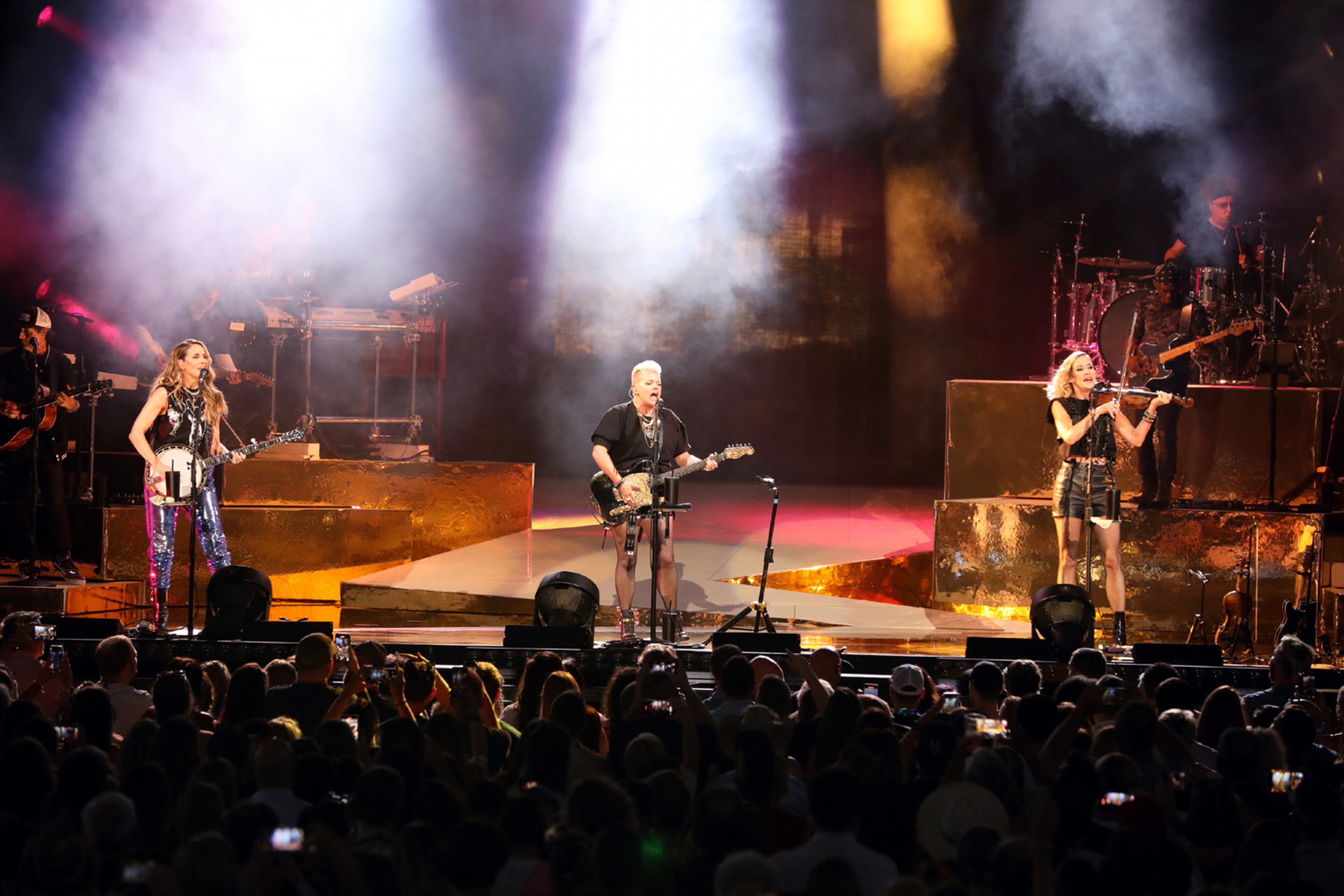 The Chicks (formerly Dixie Chicks) performed for a sellout crowd Saturday night, July 16, 2022, at Ameris Bank Amphitheatre in Alpharetta. Patty Griffin opened the show. (Photo: Robb Cohen for The Atlanta Journal-Constitution)