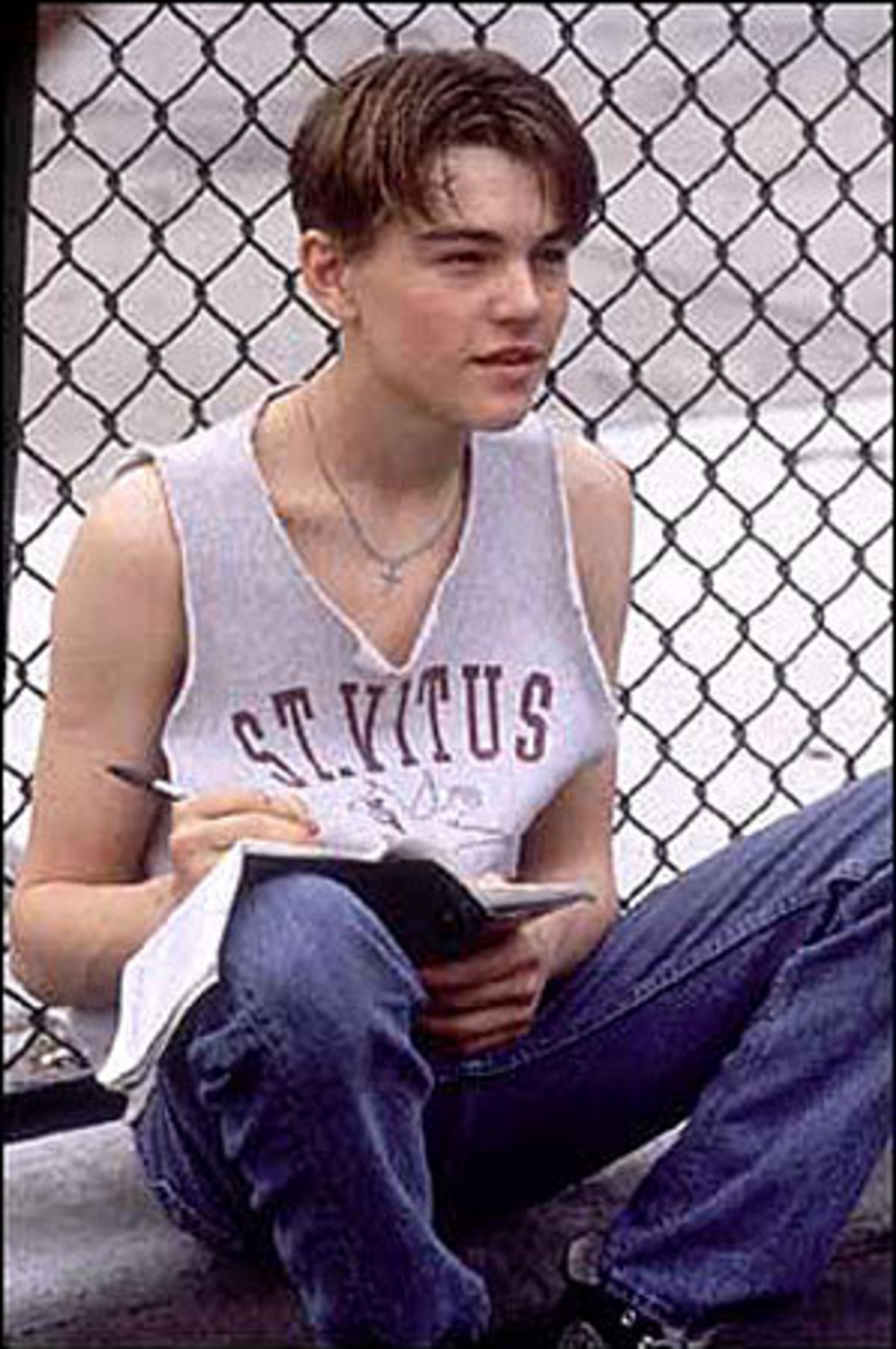 3. The Basketball Diaries (1995) -- It's dark, disturbing and mildly depressing, three qualities we love in a movie. Before "Titanic" became the biggest scourge ever on teenage boys trying to go on dates, an unknown Leonardo DiCaprio played a high school basketball player addicted to drugs and spiraling out of control.