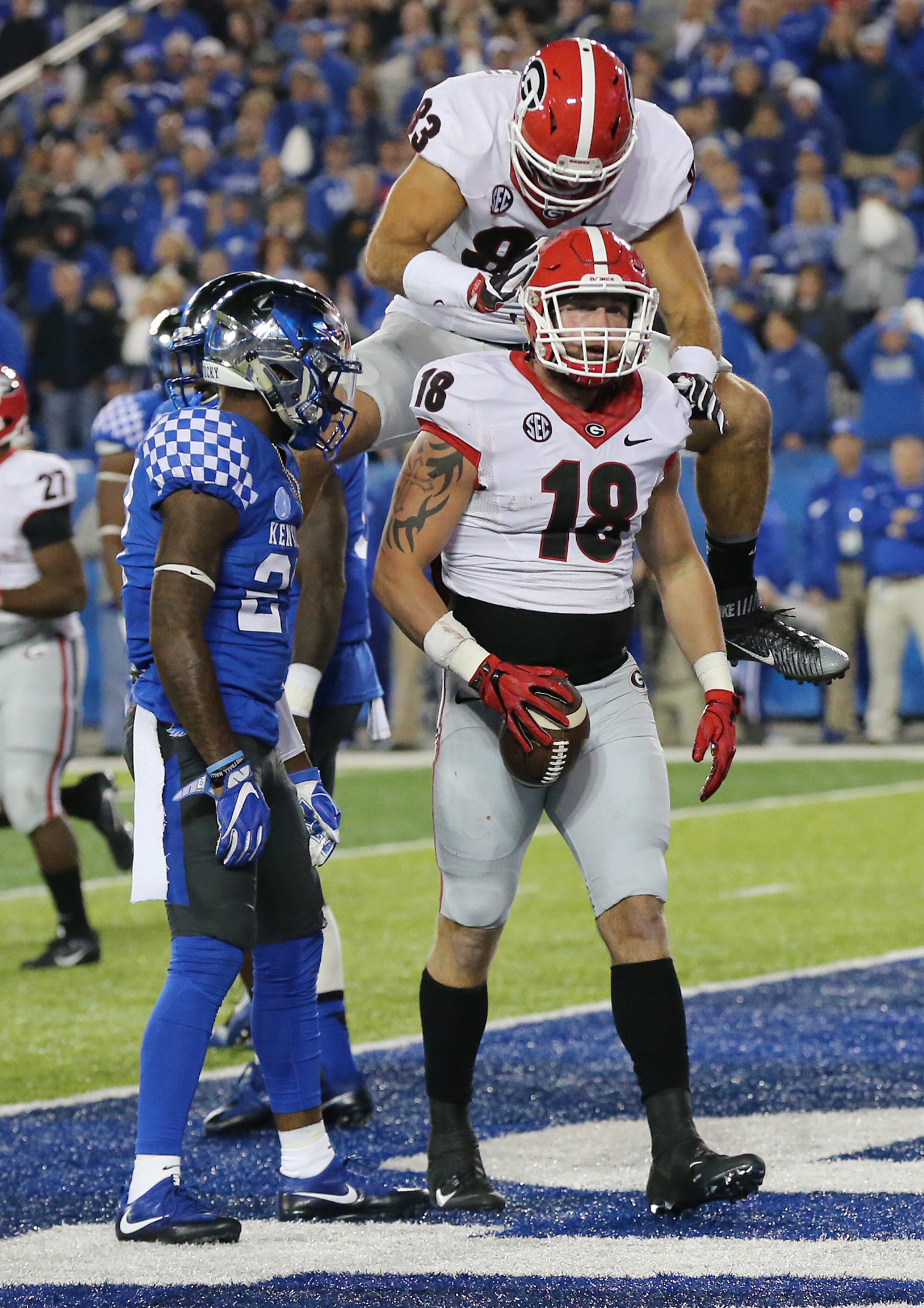 November 5, 2016, LEXINGTON: Georgia tight end Isaac Nauta scores a two-point conversion against Kentucky after a Sony Michel touchdown to take a 24-21 lead over Kentucky during the fourth quarter in an NCAA college football game on Saturday, Nov. 5, 2016, in Lexington. Curtis Compton /ccompton@ajc.com