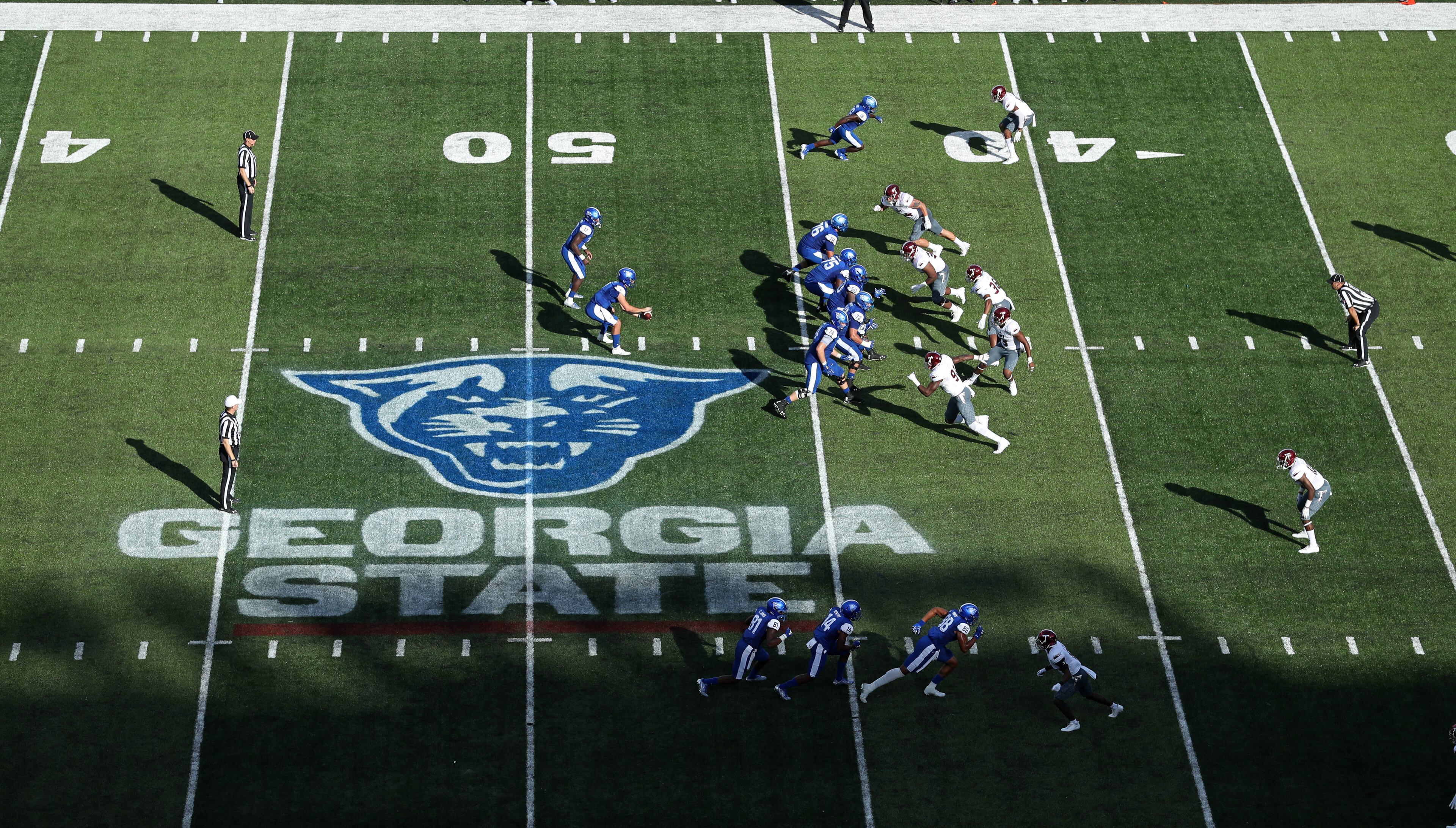 October 21, 2017 - Atlanta, Ga: Georgia State Panthers quarterback Conner Manning (7) takes a snap in the fourth quarter of their game against the Troy Trojans at GSU Stadium Saturday, October 21, 2017, in Atlanta.. PHOTO / JASON GETZ
