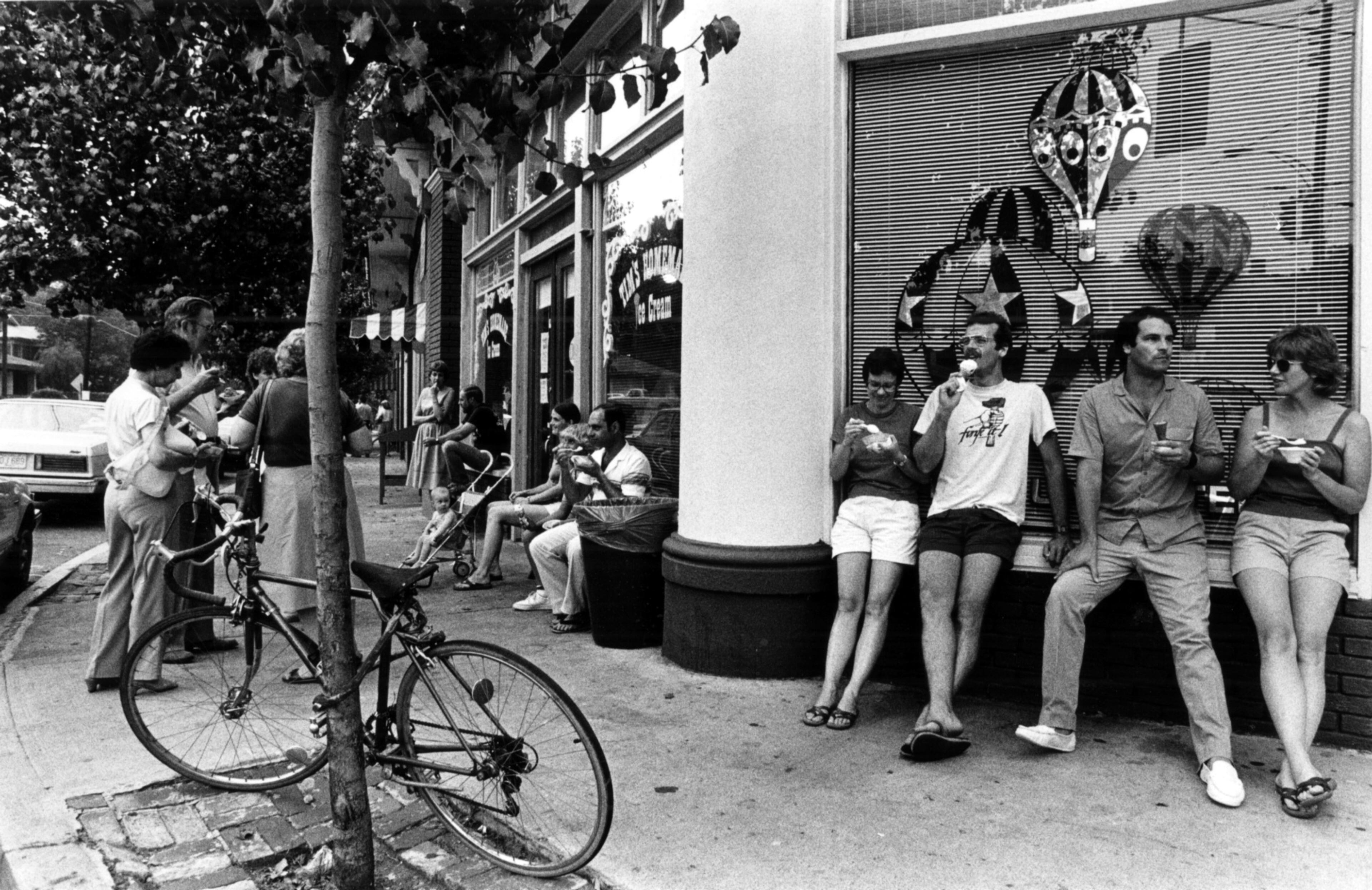 Tim's Homemade Ice Cream Parlor, near the corner of Highland and Virginia avenues, attracts a crowd on a warm Sunday evening in July 1983.