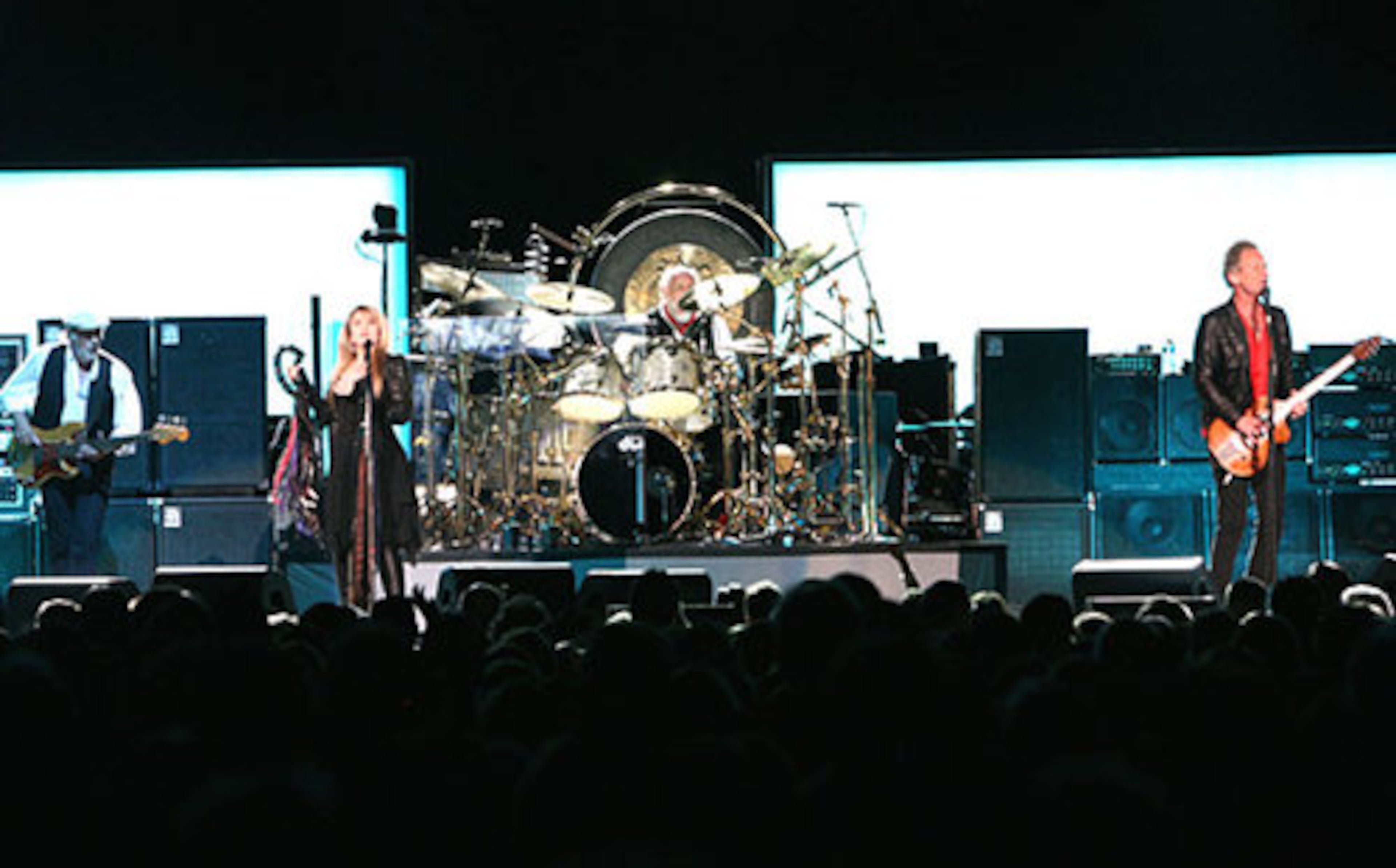 Fleetwood Mac brought their Unleashed 2009 tour to a nearly full Philips Arena Tuesday night, April 28, 2009. Four of the five primary members, Stevie Nicks, Lindsey Buckingham, Mick Fleetwood and John McVie, performed 23 crowd favorites.
