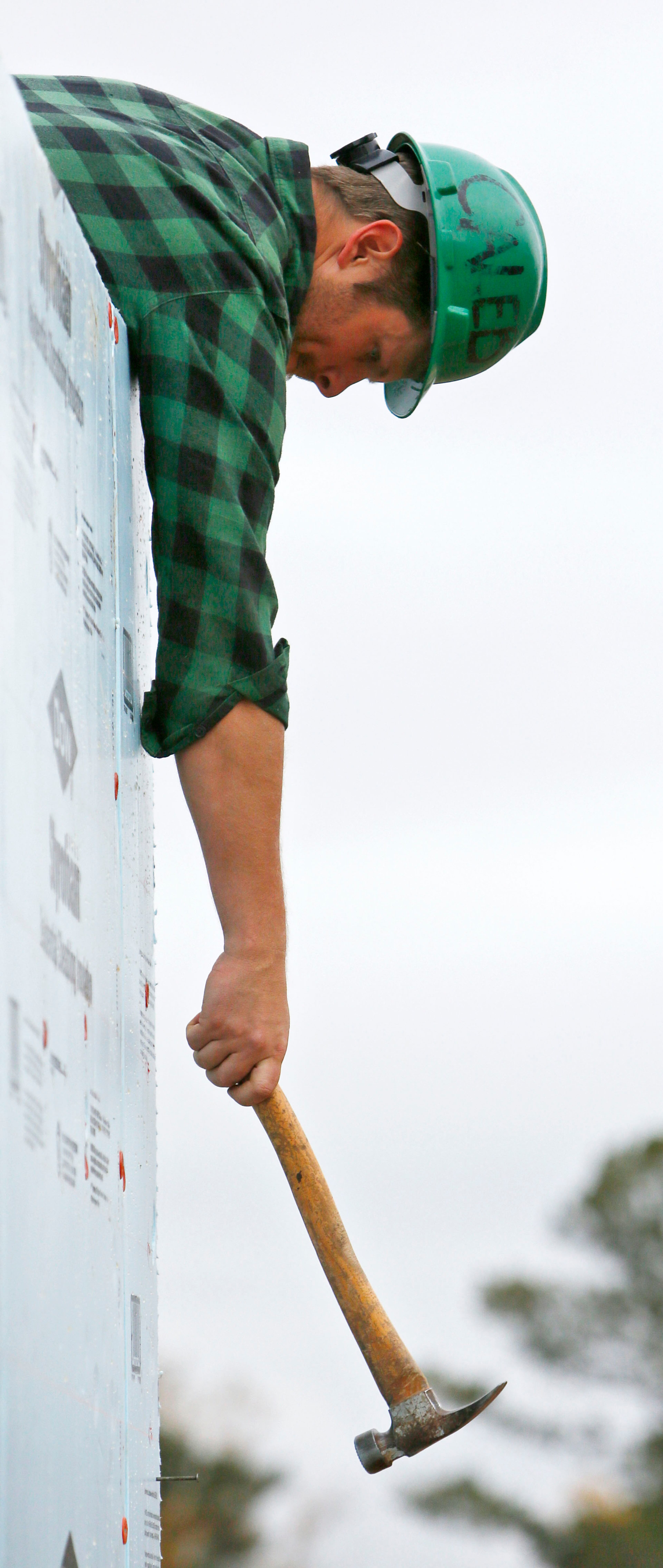 Habitat for Humanity raised the walls on the 800,000th house that the organization has built, rehabilitated or repaired worldwide. According the the organization, an estimated 4 million people have improved their living conditions through Habitat's housing solutions since the organization was founded in 1976. The milestone home is located in Atlanta Habitat's neighborhood of Verbena Place, where 14 homes have been built by Atlanta Habitat for Humanity, with plans to construct 38 more. Habitat for Humanity says it is on track to build, renovate, repair or improve 1 million homes by the end of 2015.