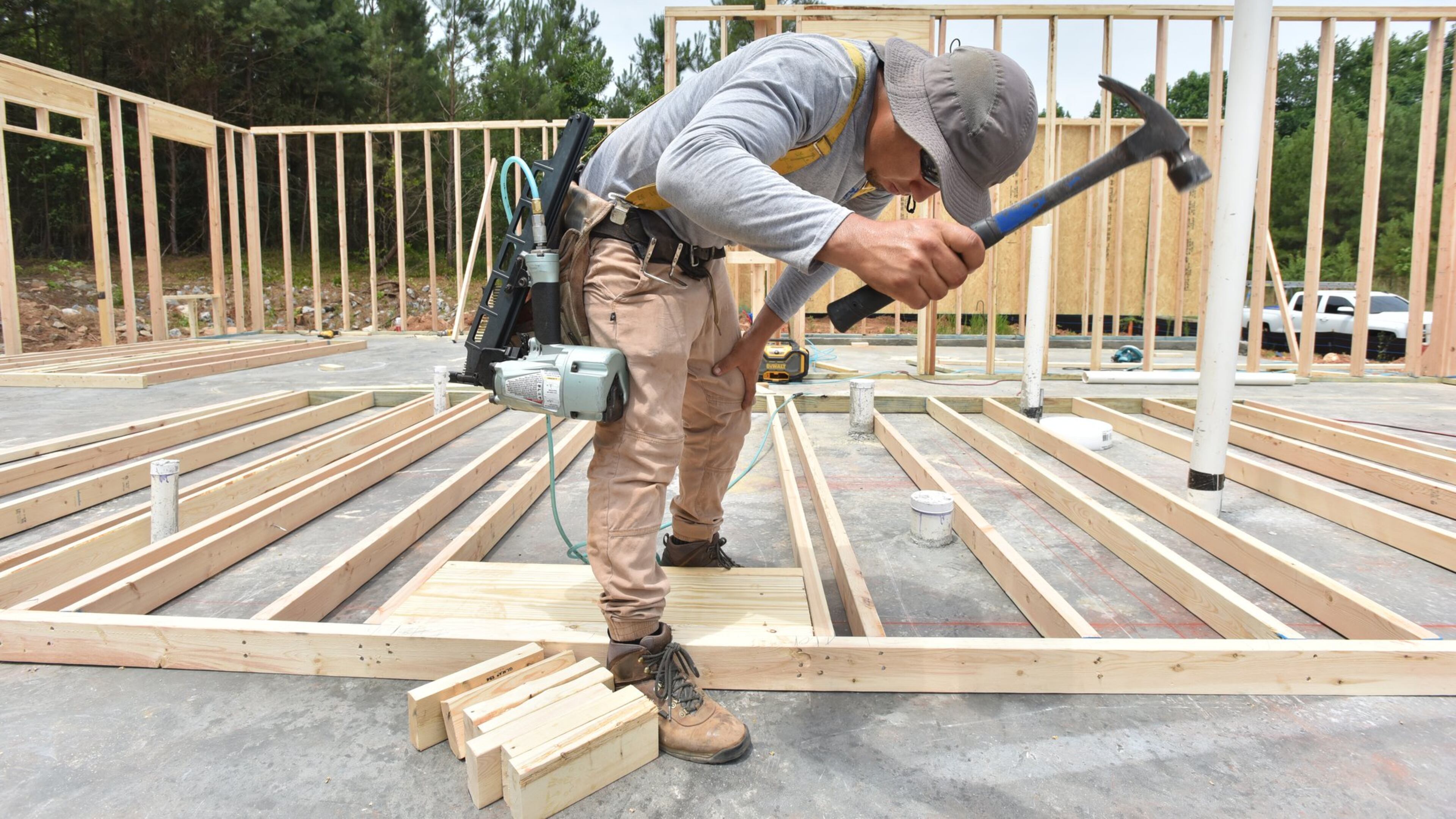Clayton County officials to use $1 million in CARES Act funding to keep renters in the community from losing shelter as the national moratorium on evictions expires Dec. 31. HYOSUB SHIN / HSHIN@AJC.COM