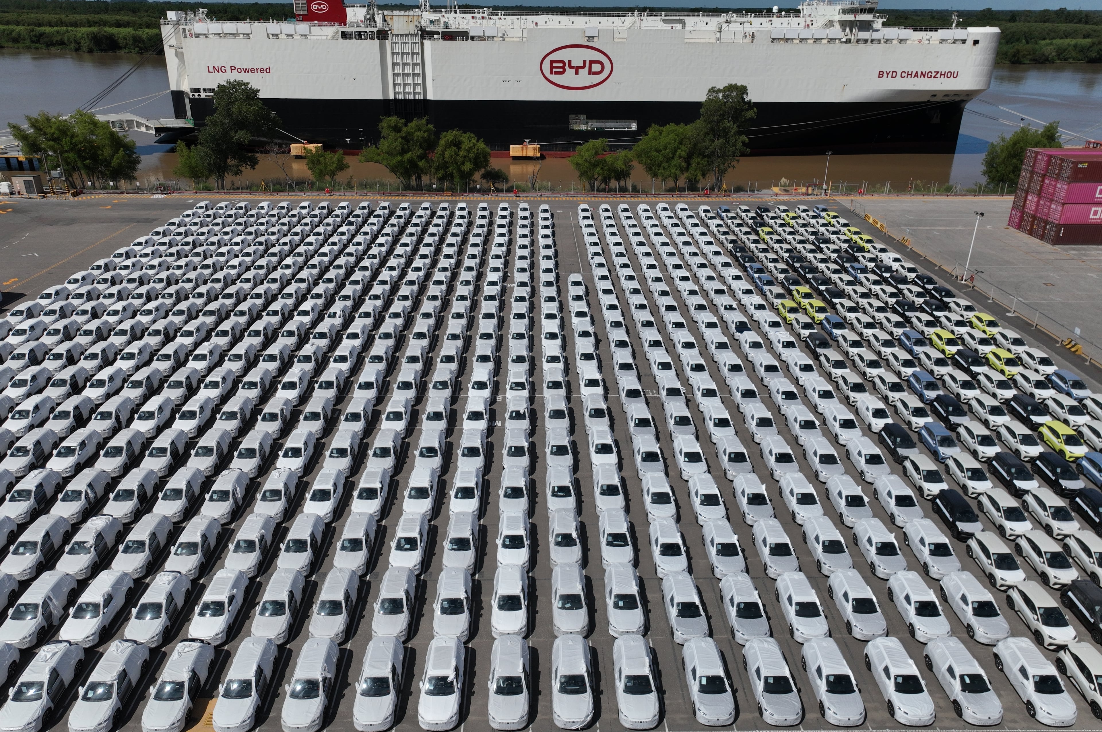 APTOPIX Argentina China Cars