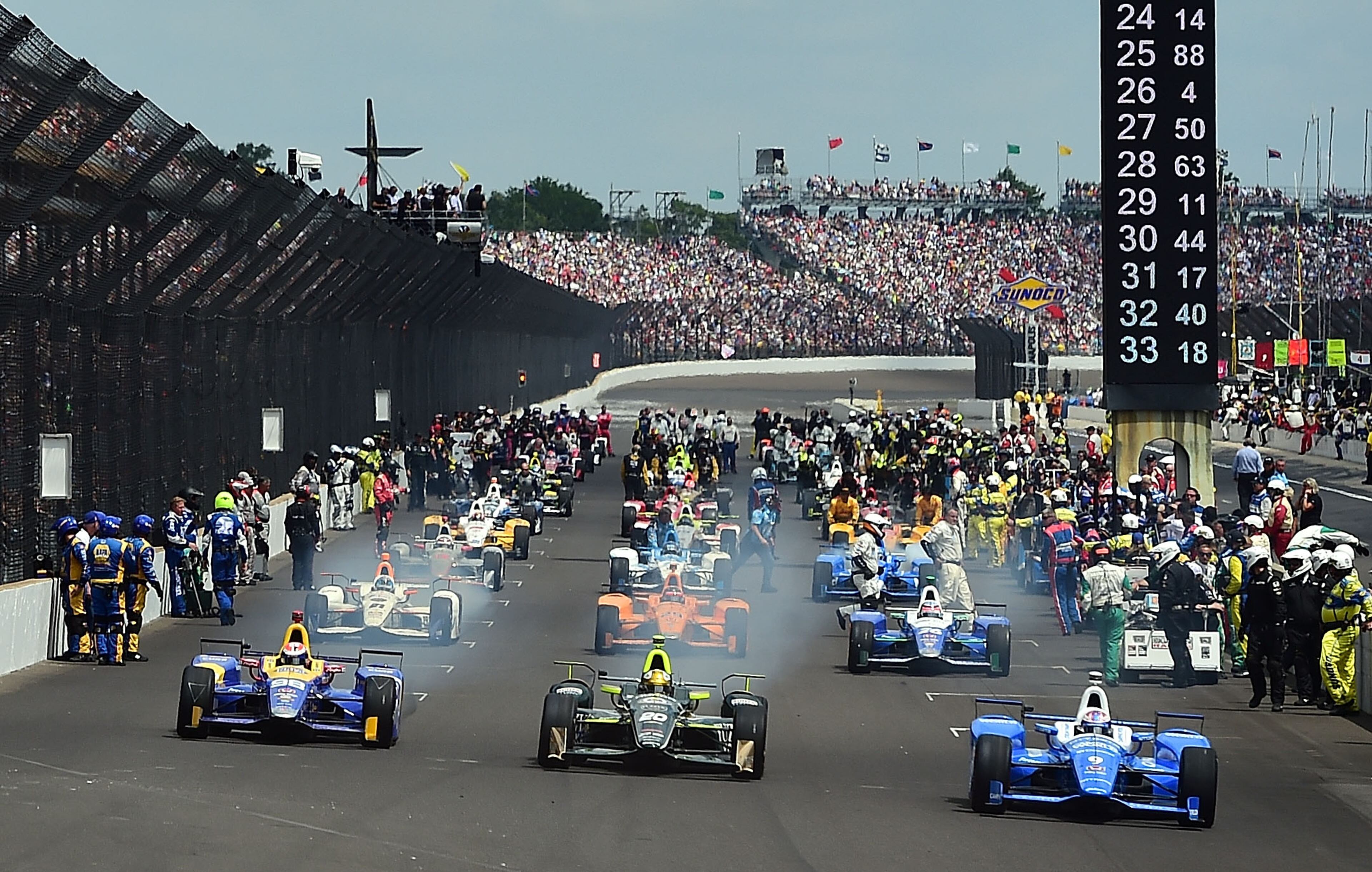 INDIANAPOLIS, IN - MAY 28: Drivers pull away from the grid ahead of the start of the 101st running of the Indianapolis 500 at Indianapolis Motorspeedway on May 28, 2017 in Indianapolis, Indiana. (Photo by Jared C. Tilton/Getty Images)