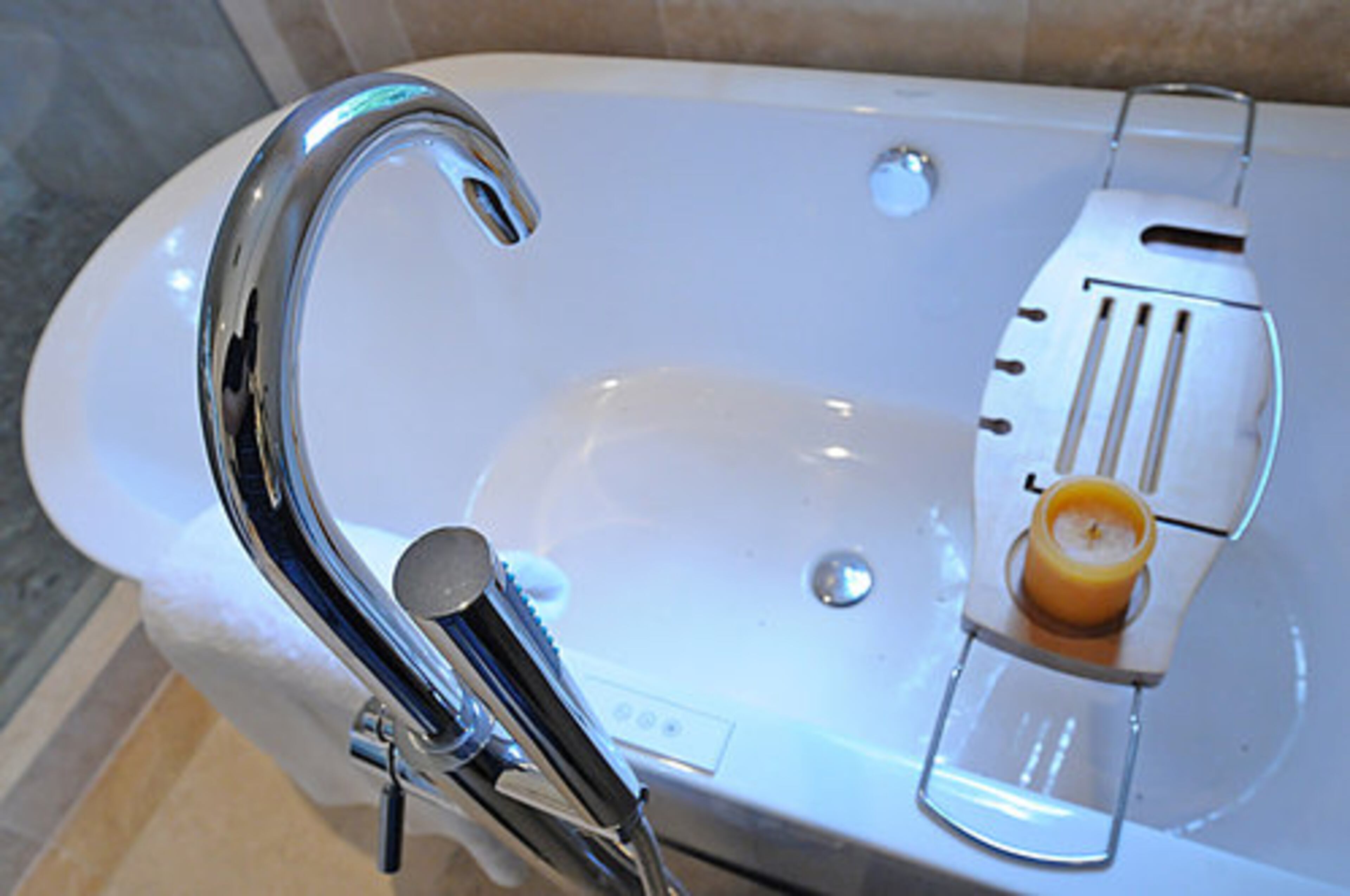 The beauty of simplicity and efficiency can also be seen in this sleek whirlpool bath, perfect for soaking away the stresses of the day.