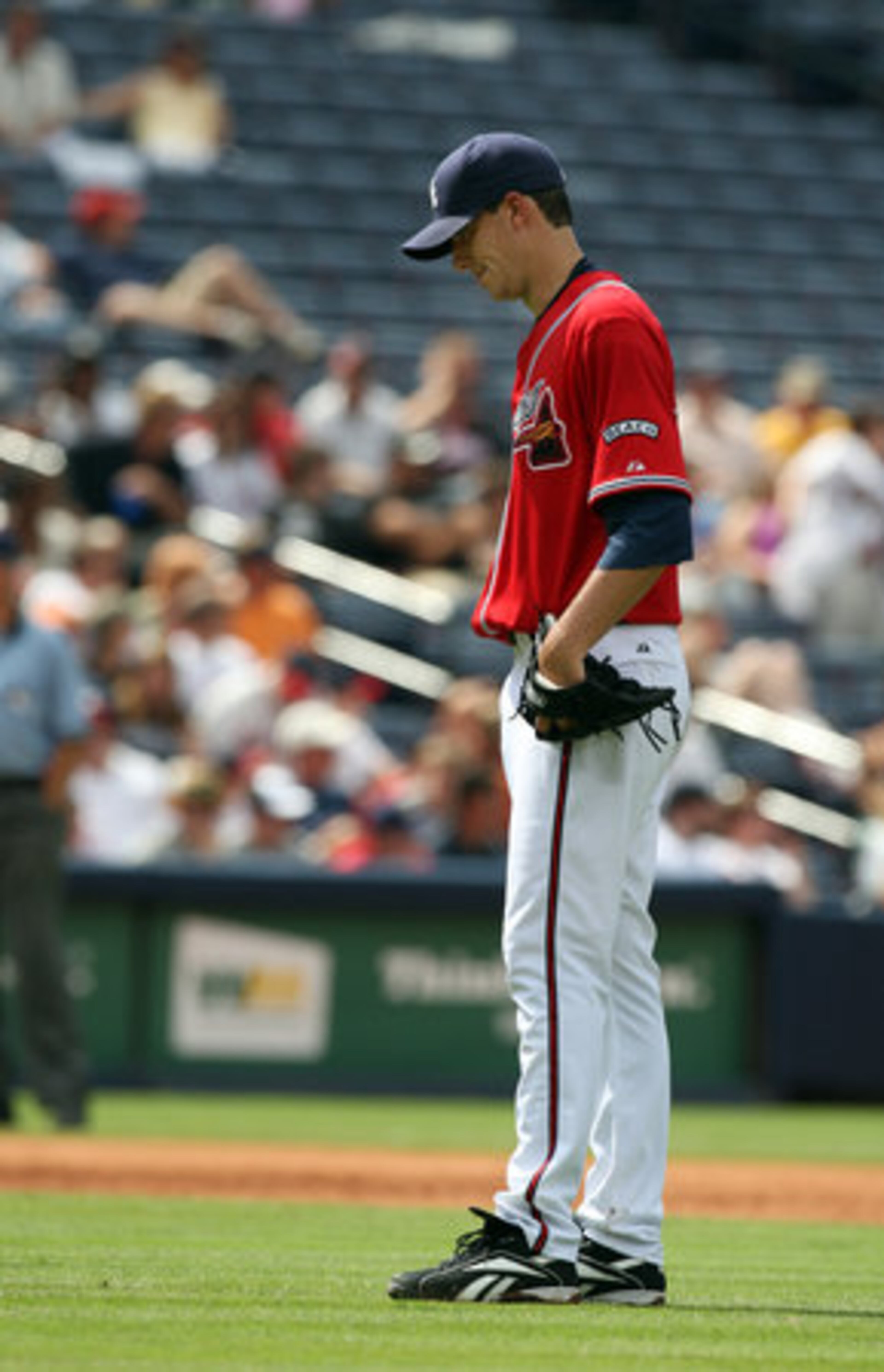 Braves starting pitcher Charlie Morton gave up a grand slam to the Astros' Ty Wigginton in the third inning.