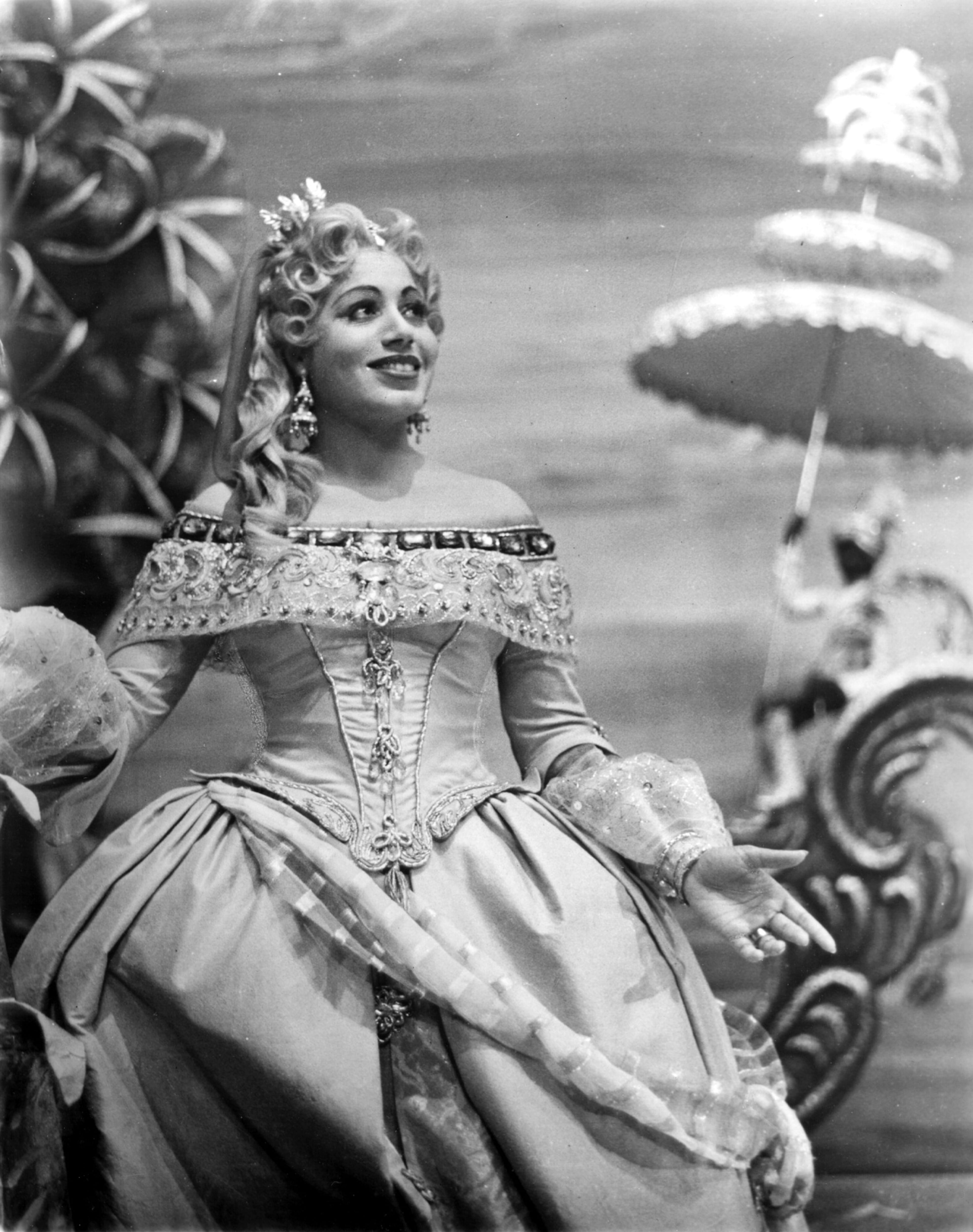 Mattiwilda Dobbs, C '46, Opera Star.