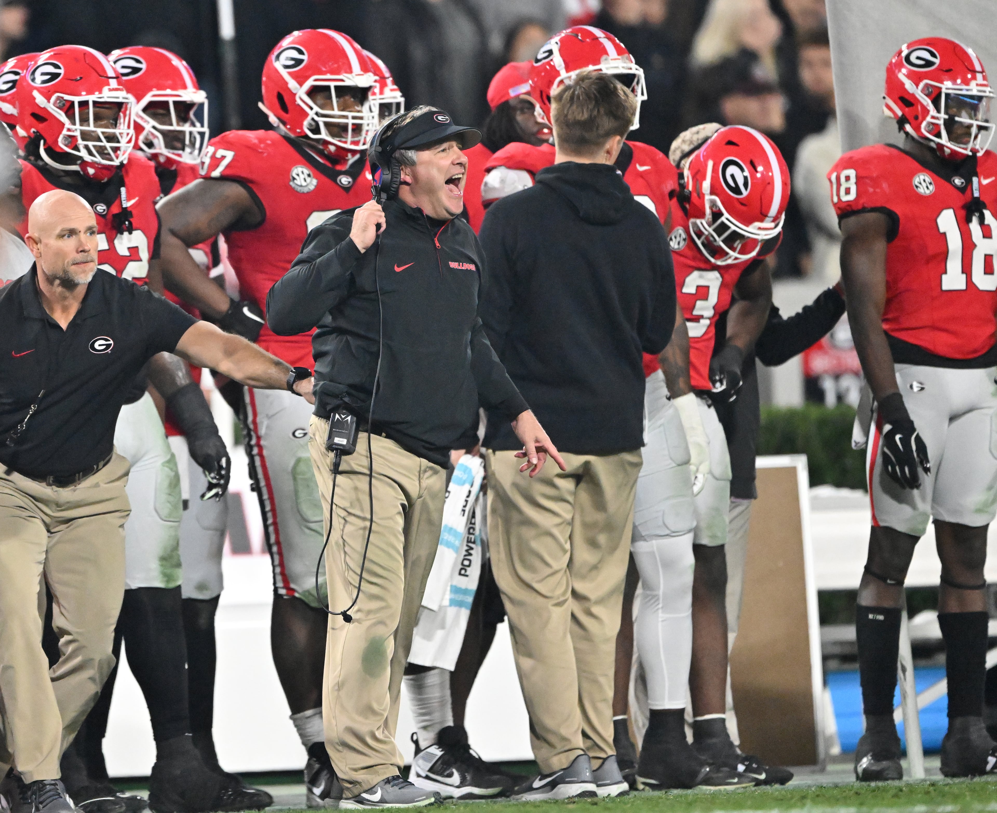 Georgia head coach Kirby Smart shouts instructions during the first half in an NCAA football game at Sanford Stadium, Saturday, November 16, 2024, in Athens. (Hyosub Shin / AJC)