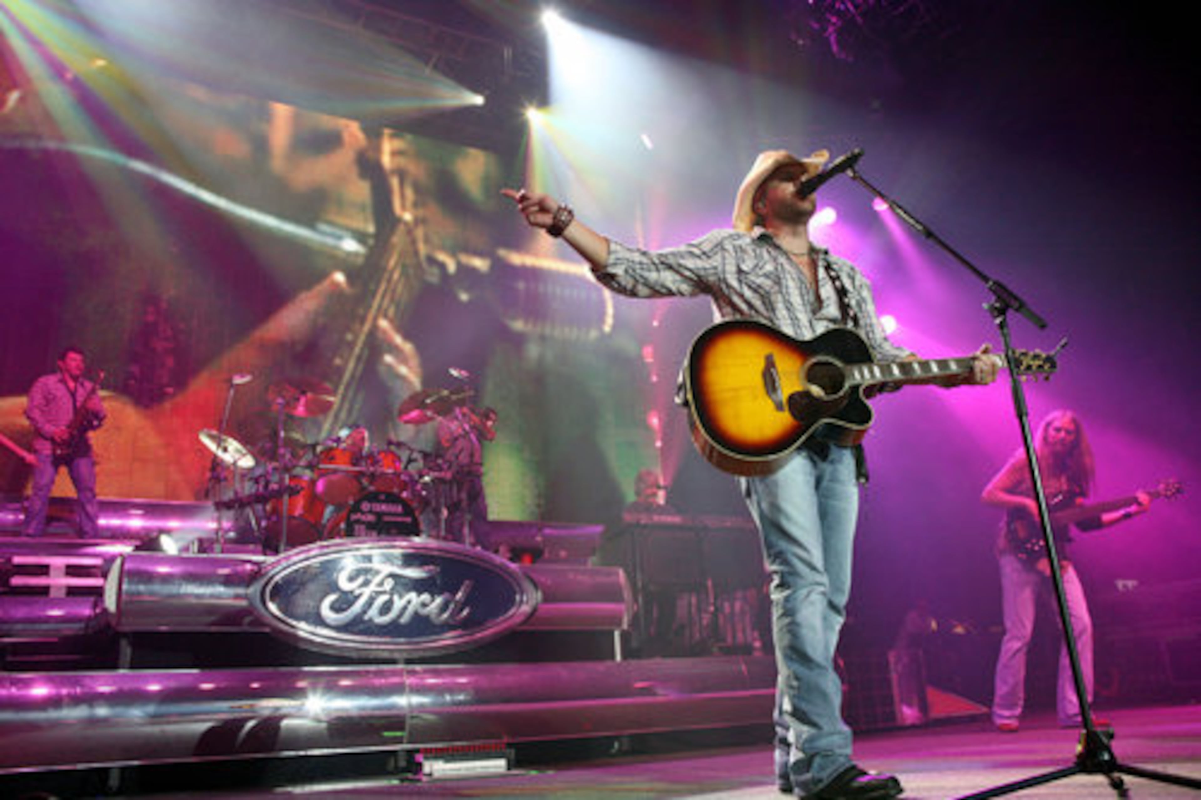 Now, what car company has Toby been a spokesman for? Hmm, can't quite remember.....