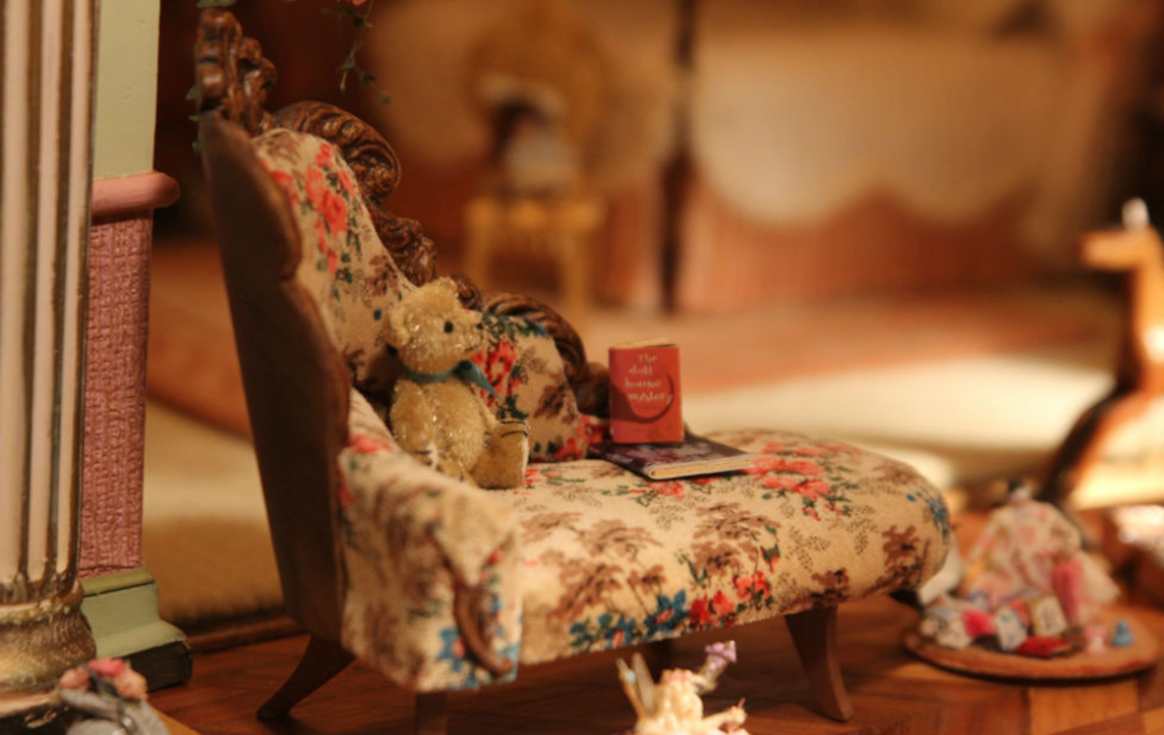 ... one very sophisticated chaise lounge.