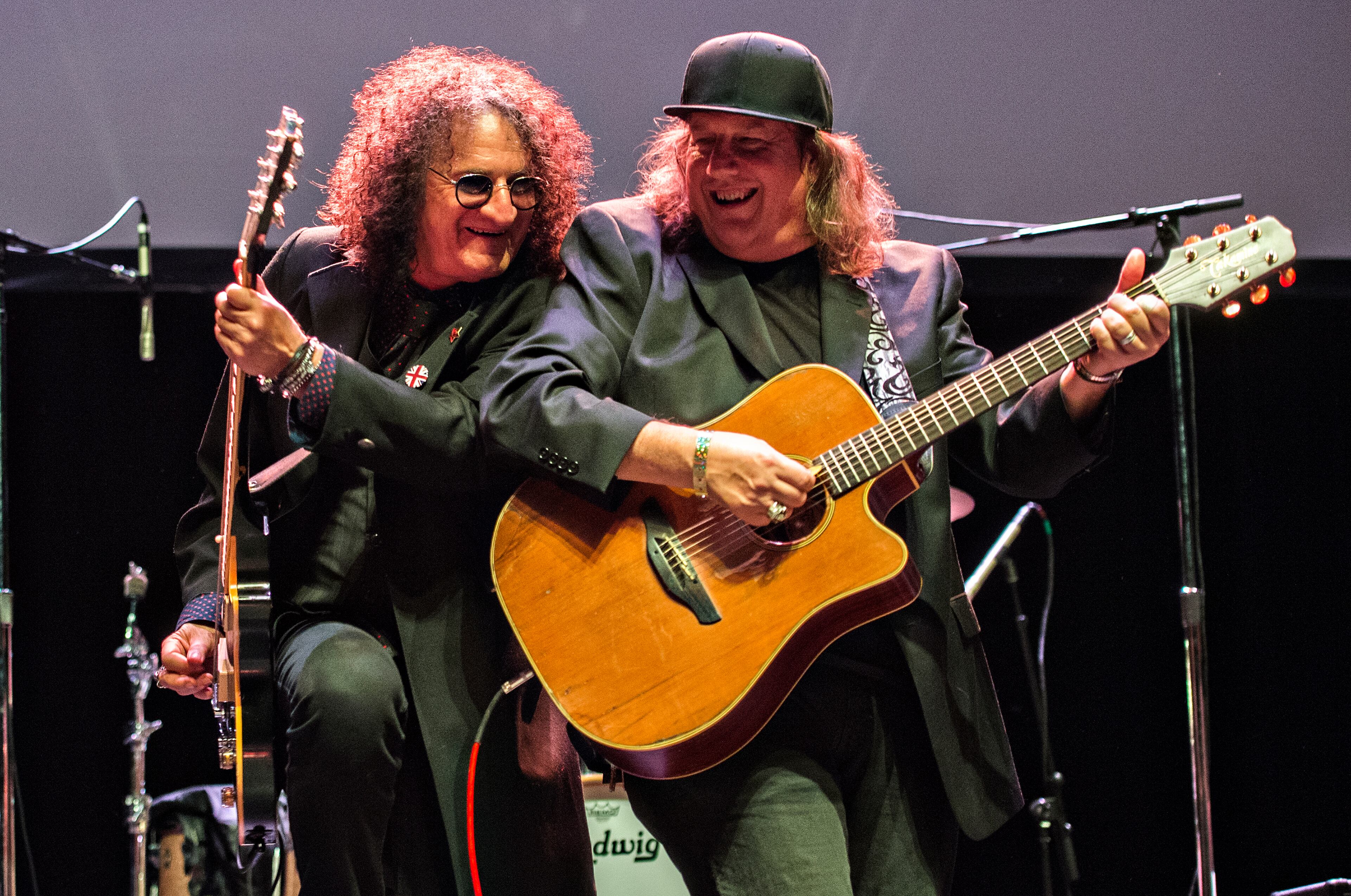 January 9, 2016 Atlanta - Rick Richards (left) of the Georgia Satellites and Kevn Kinney of Drivin' N Cryin' perform on stage during a tribute to the late Alex Cooley at the Tabernacle in Atlanta on Saturday, January 9, 2016. The Indigo Girls, Kristian Bush, Blackberry Smoke and Drivin' N' Cryin' all performed during the evening. JONATHAN PHILLIPS / SPECIAL