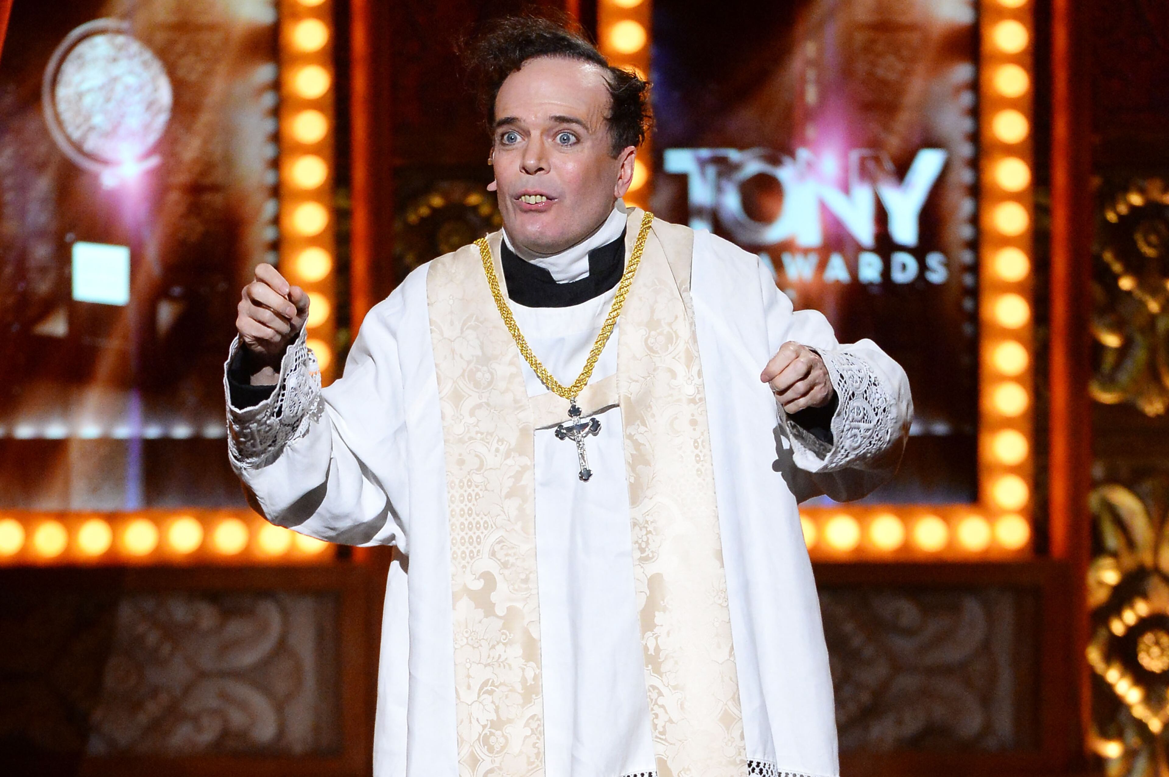NEW YORK, NY - JUNE 08: Actor Jefferson Mays performs "A Gentleman's Guide to Love and Murder" onstage during the 68th Annual Tony Awards at Radio City Music Hall on June 8, 2014 in New York City. (Photo by Theo Wargo/Getty Images for Tony Awards Productions)