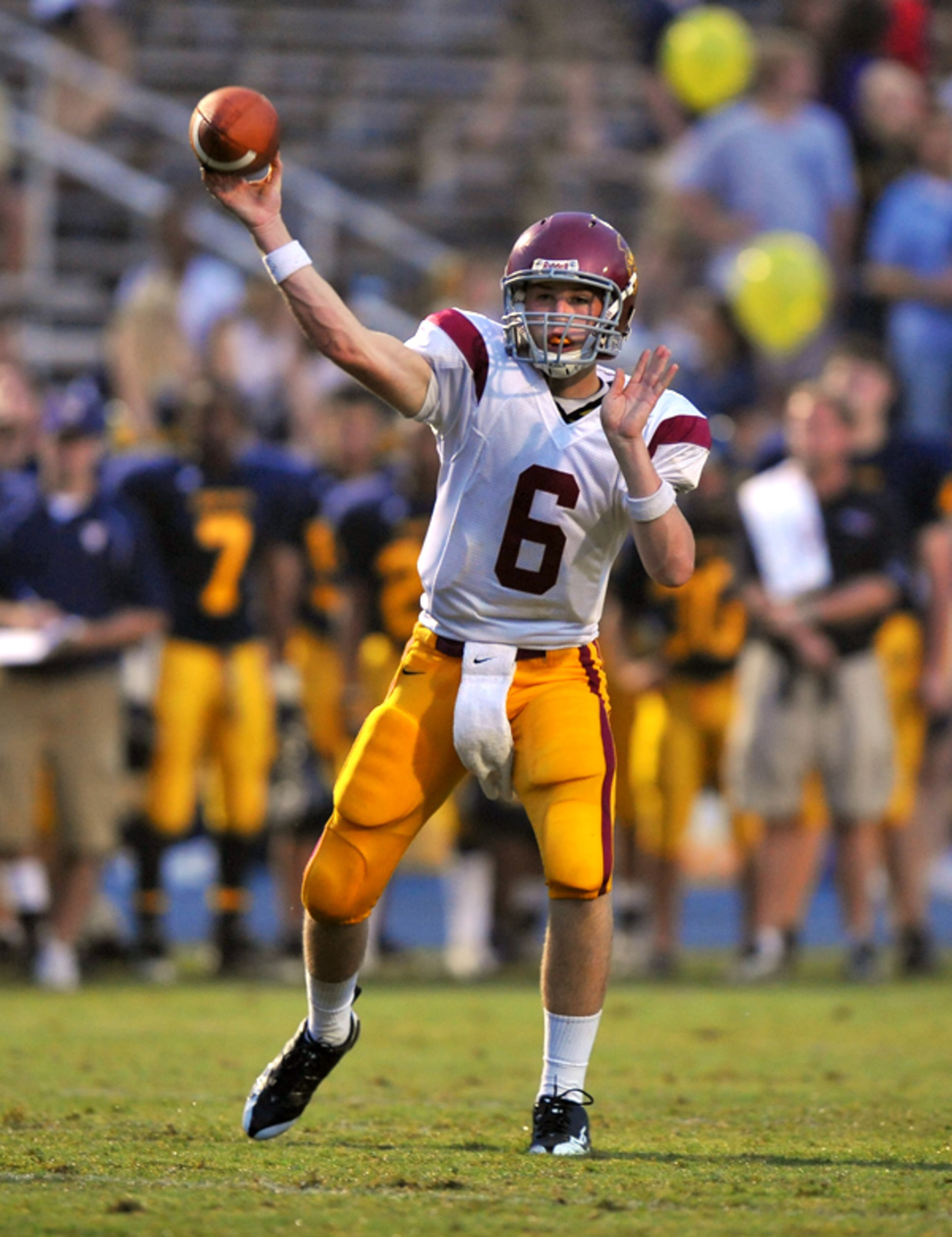Lassiter quarterback Hutson Mason passes against Wheeler High School in 2009.