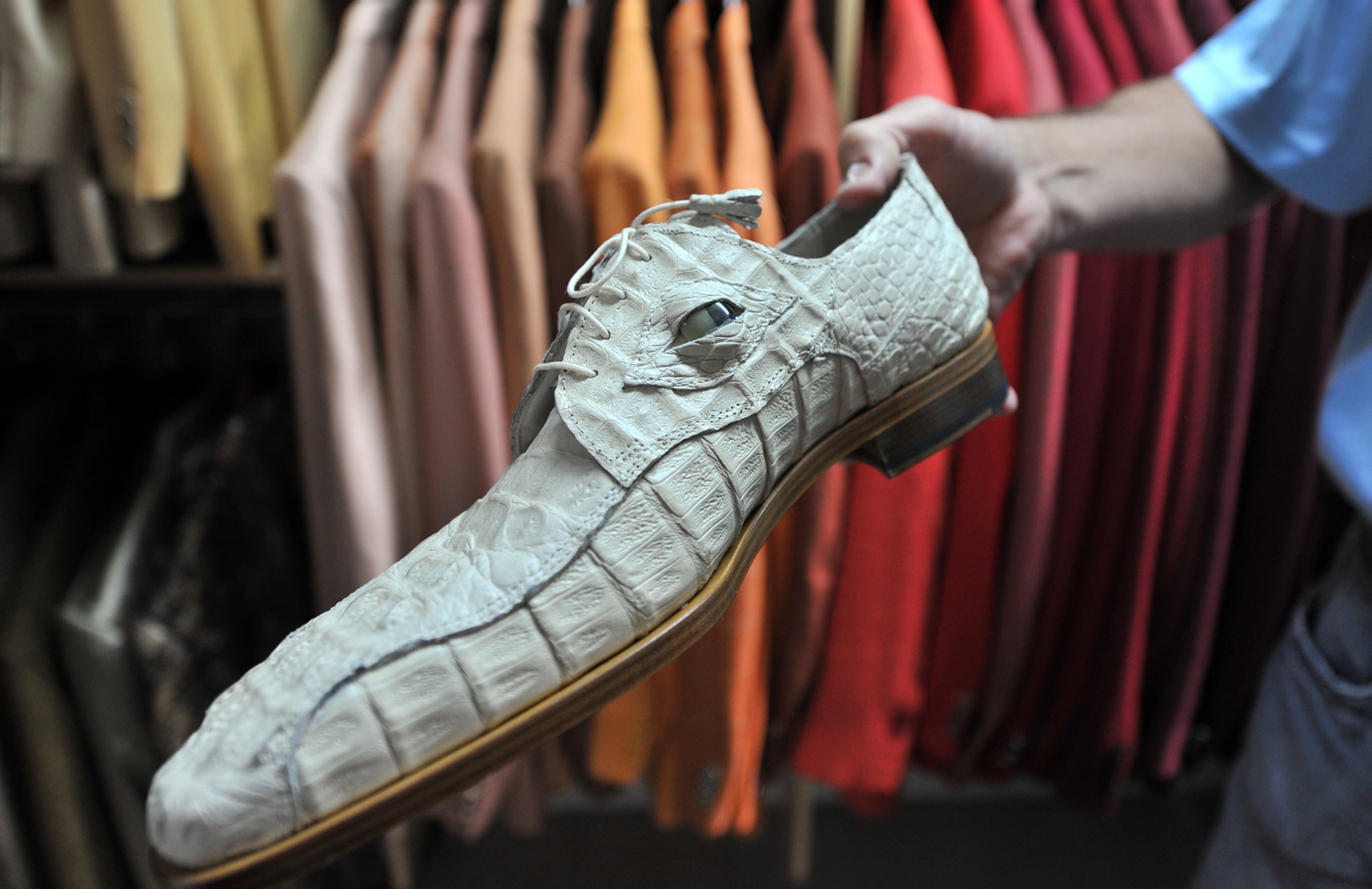 TNT sideline reporter Craig Sager,shows off his white alligator skin shoes February 10, 2010. He'll wear the matching black pair during his coverage of the 2010 All-Star game.