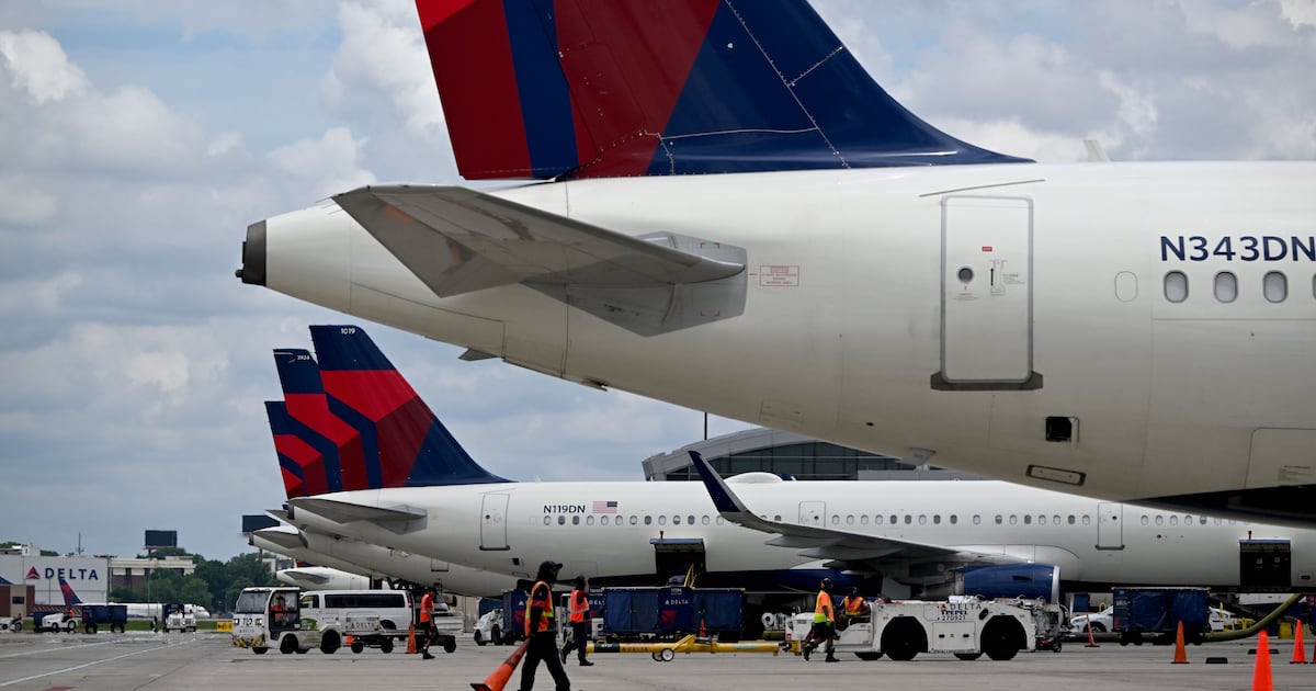 Hohe Flugpreise treiben Rekordumsätze bei Delta an, aber Treibstoffkosten ...