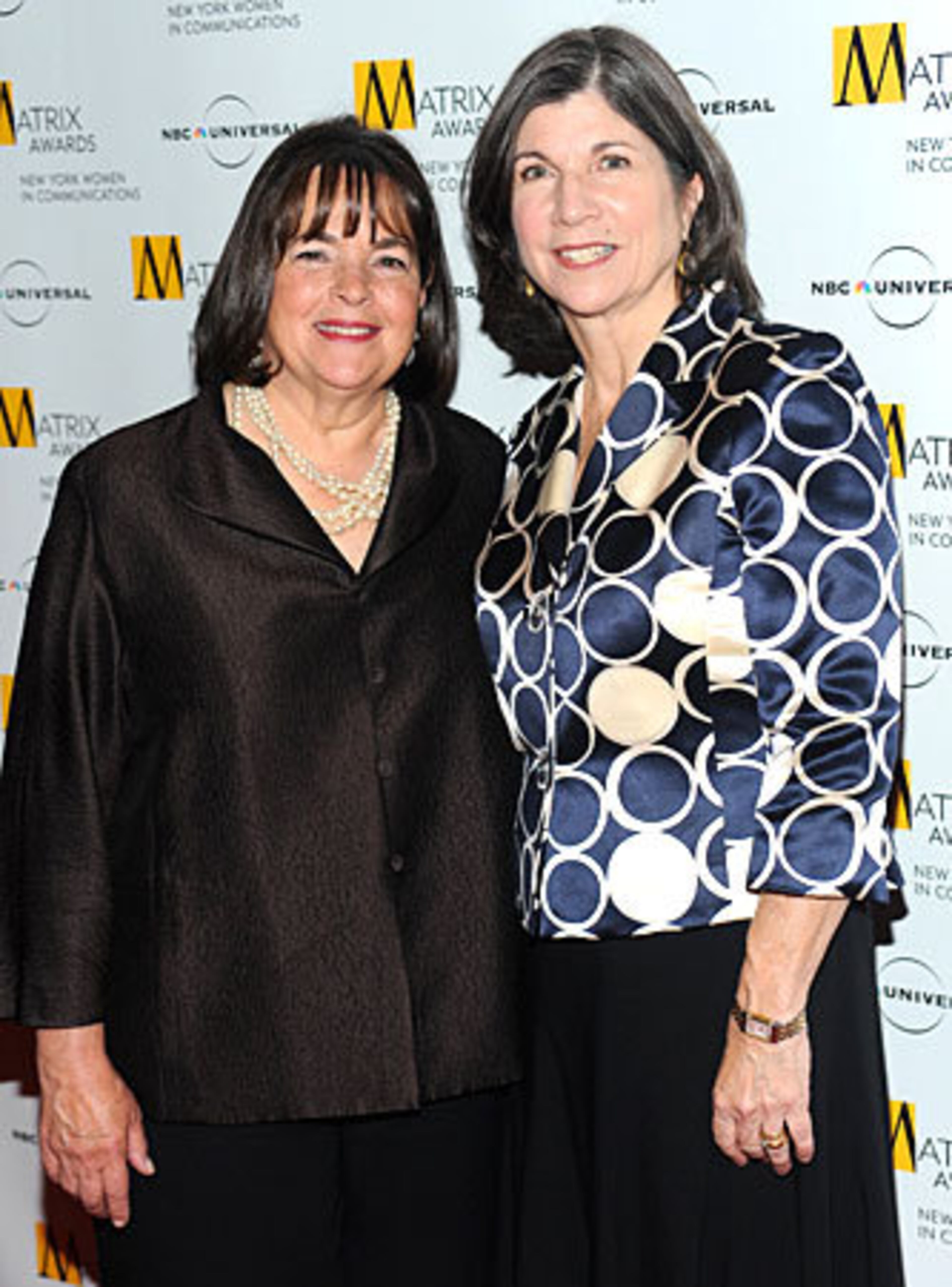 Honoree, author and Food Network host Ina Garten, left, poses with presenter, author Anna Quindlen.