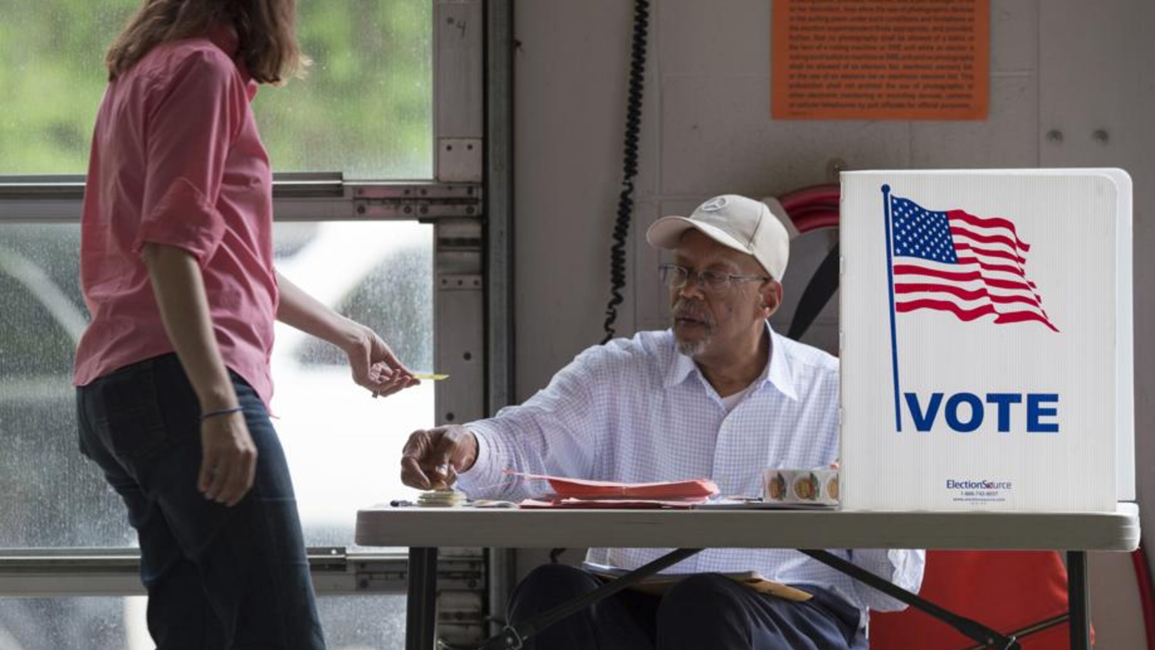 Cobb County Elections is hiring poll workers for around 140 polling places. AJC file photo