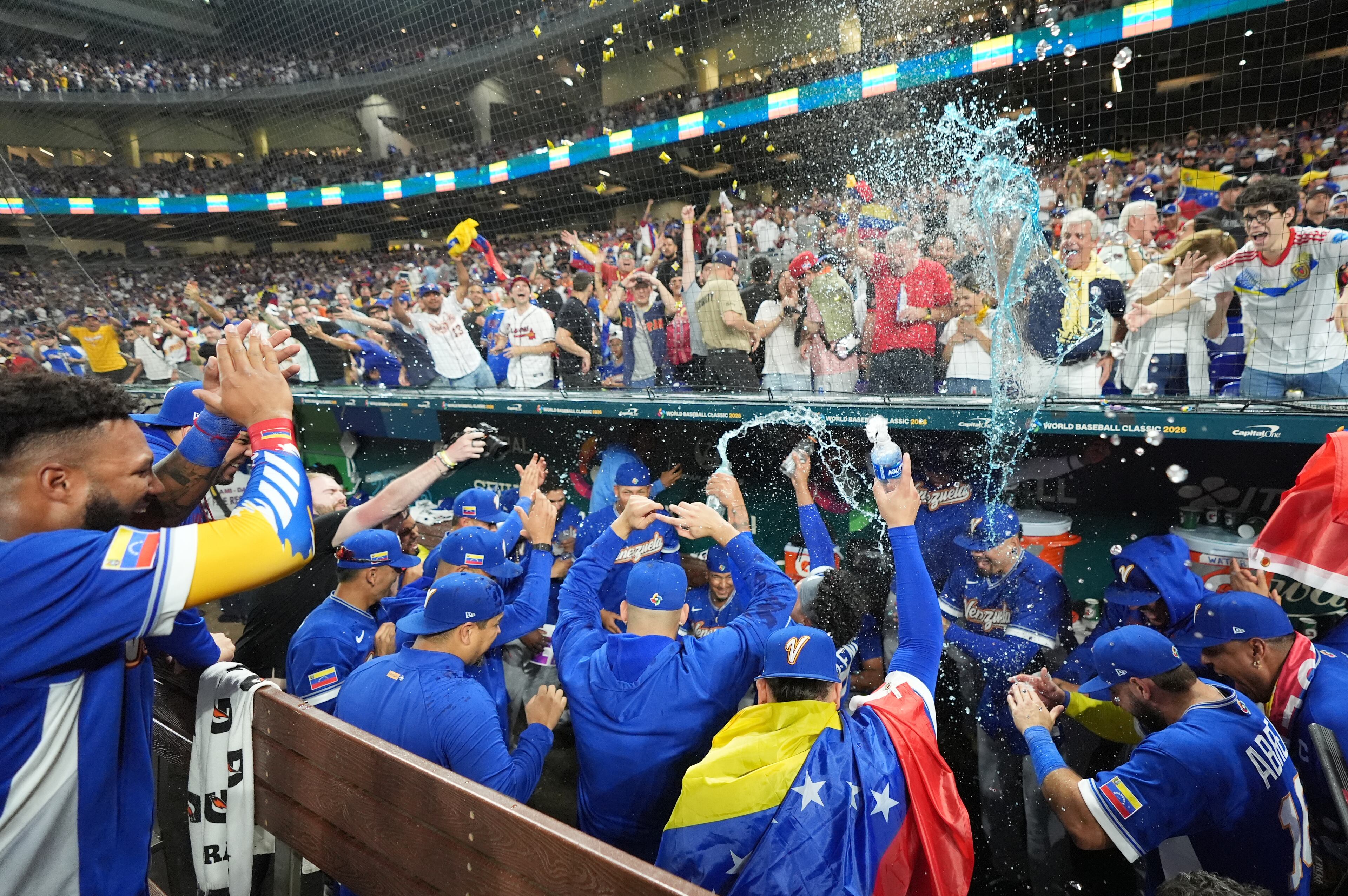 APTOPIX WBC Venezuela Italy Baseball