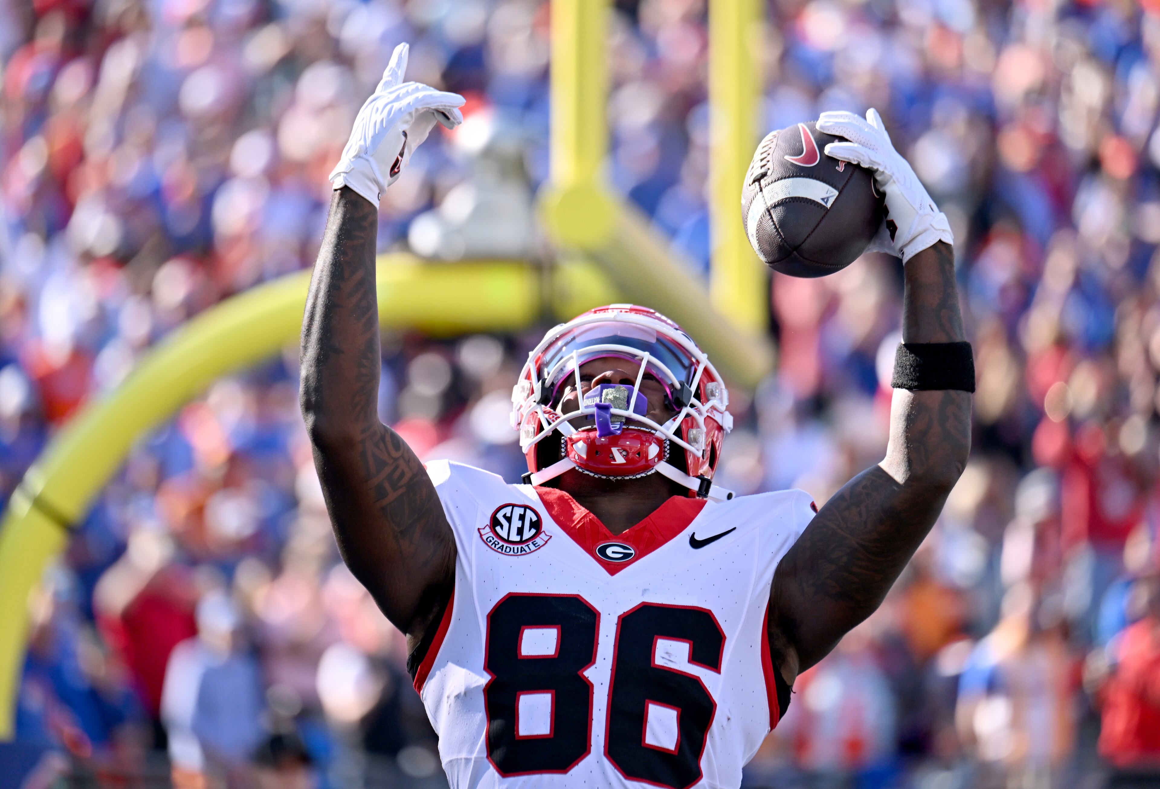 Georgia wide receiver Dillon Bell (86) celebrates after scoring a touchdown during the first half in an NCAA football game, Saturday, November 1, 2025, Jacksonville, Fla. (Hyosub Shin / AJC)