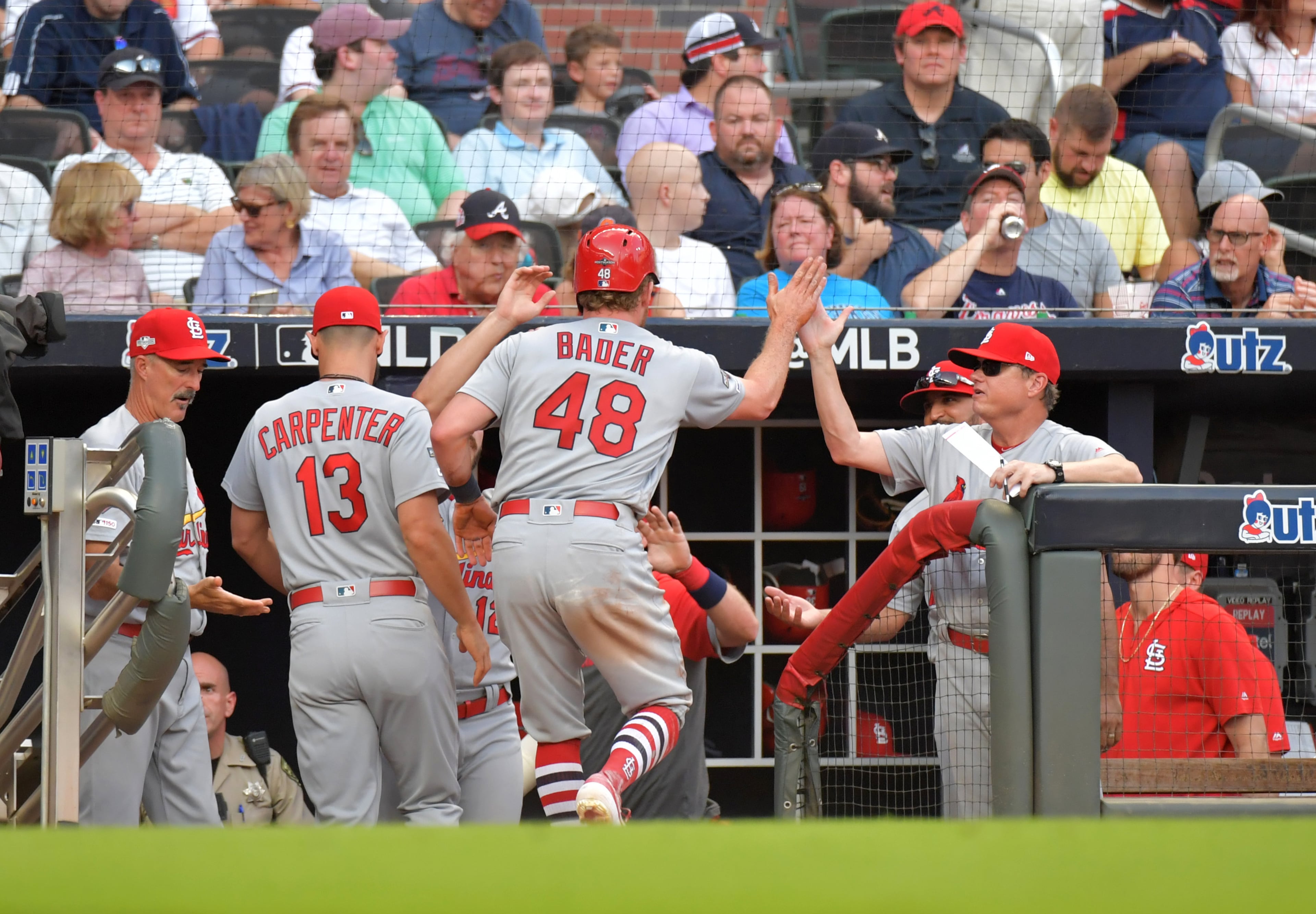 Cardinals center fielder Harrison Bader (48) scores a run in the fifth inning. (Hyosub Shin / Hyosub.Shin@ajc.com)